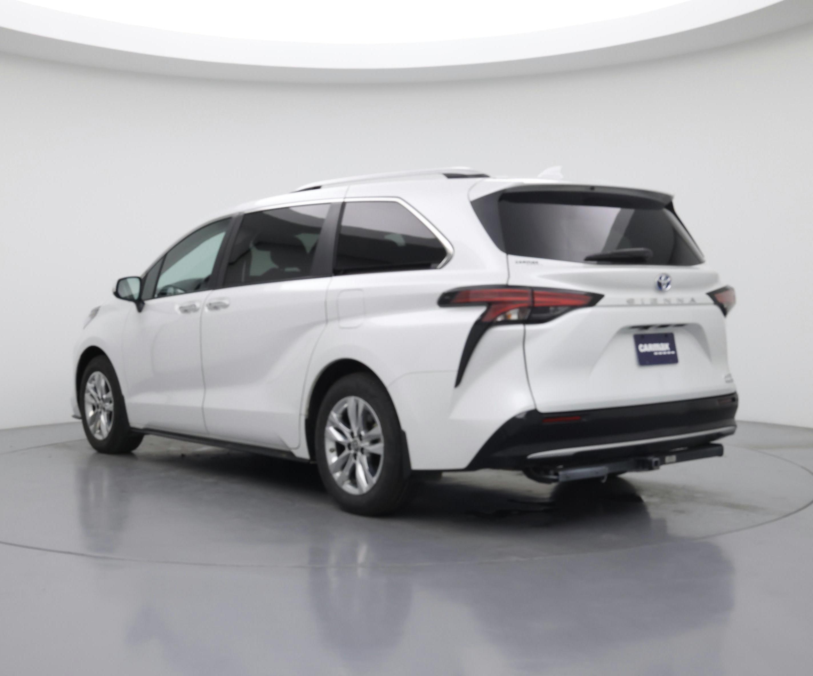 Thumbnail: 2024 Toyota Sienna - 2