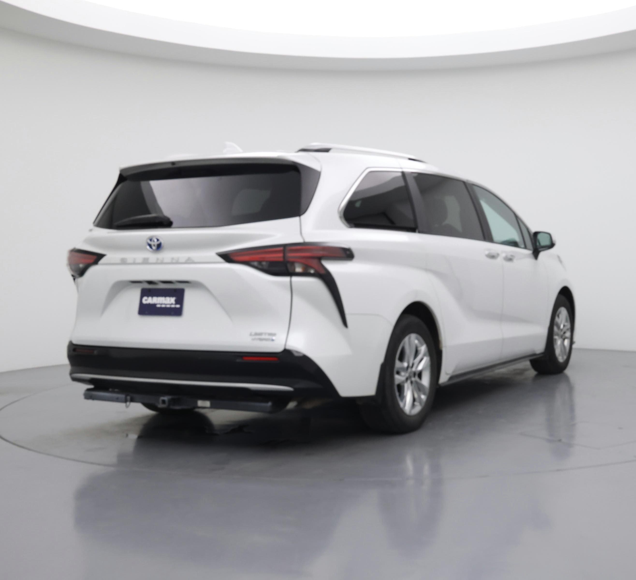 Thumbnail: 2024 Toyota Sienna - 8