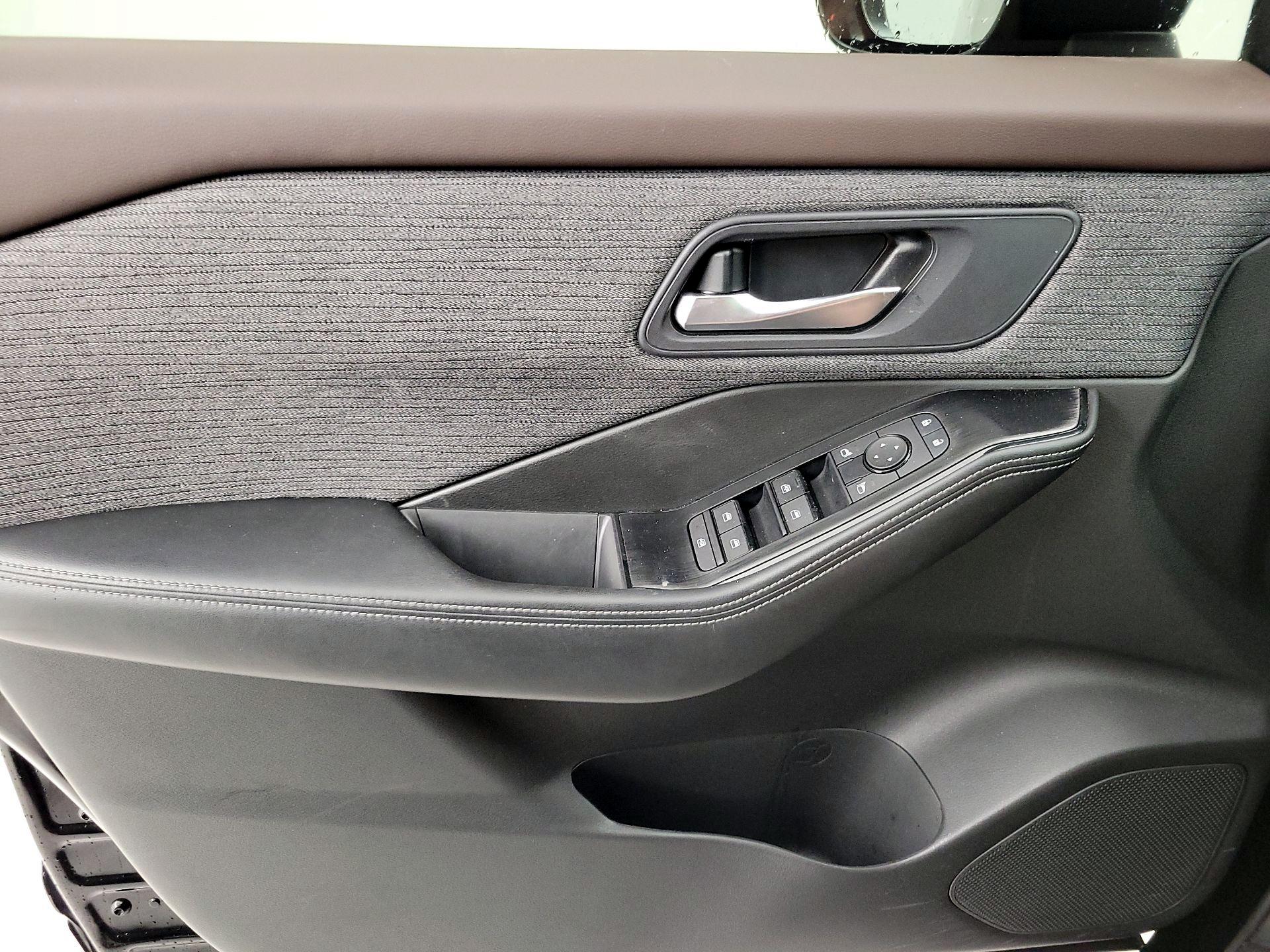 Thumbnail: 2023 Nissan Rogue - 12