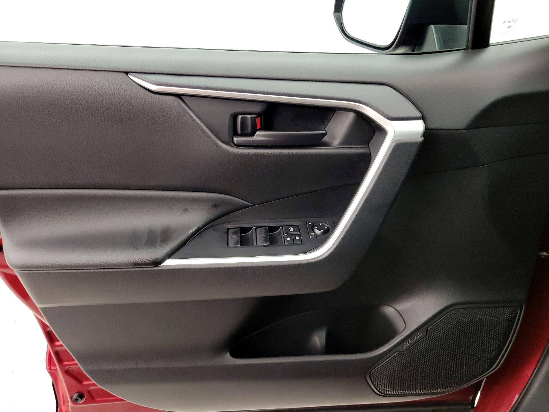 Thumbnail: 2024 Toyota RAV4 - 12