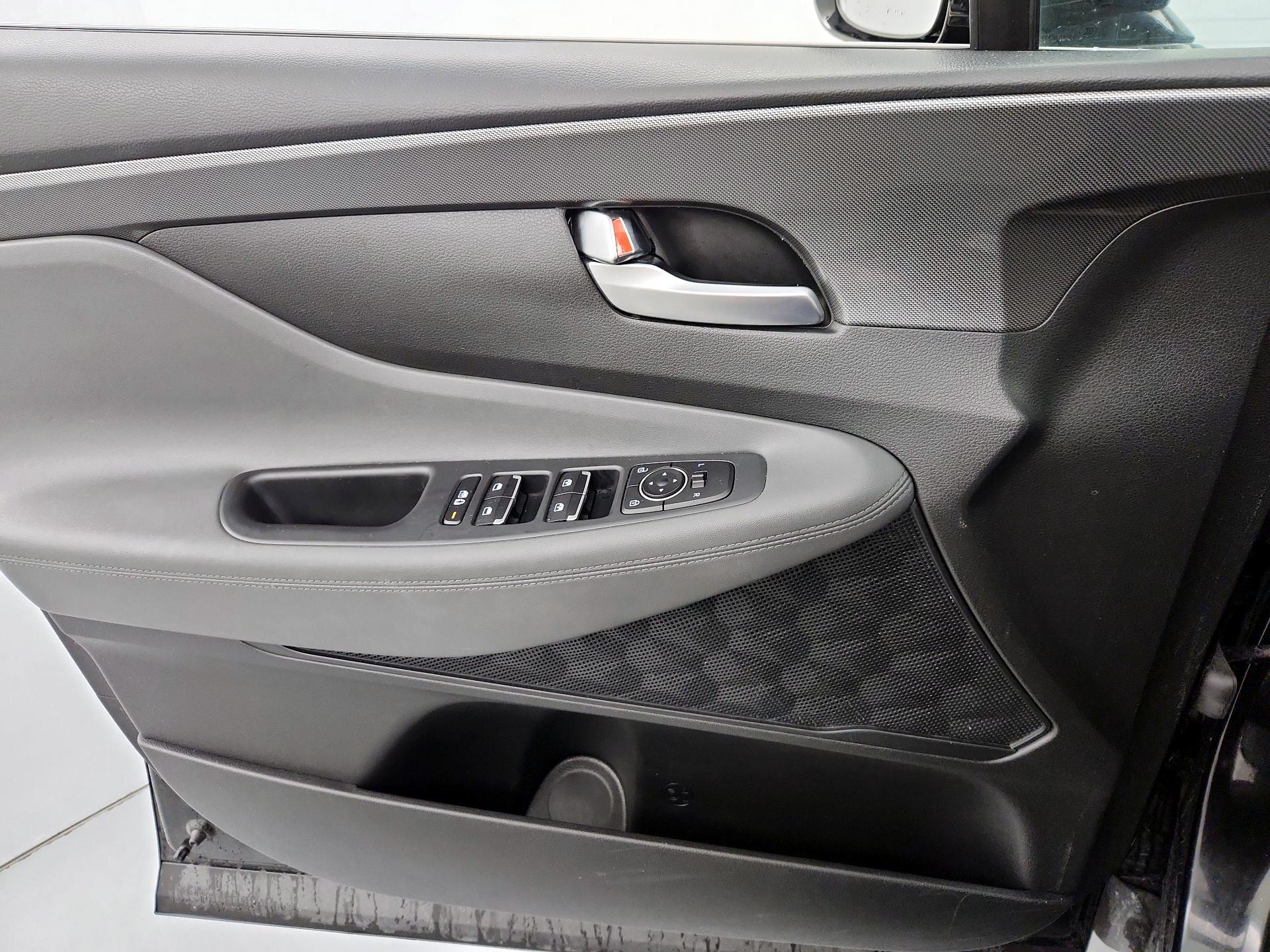 Thumbnail: 2023 Hyundai Santa Fe - 12