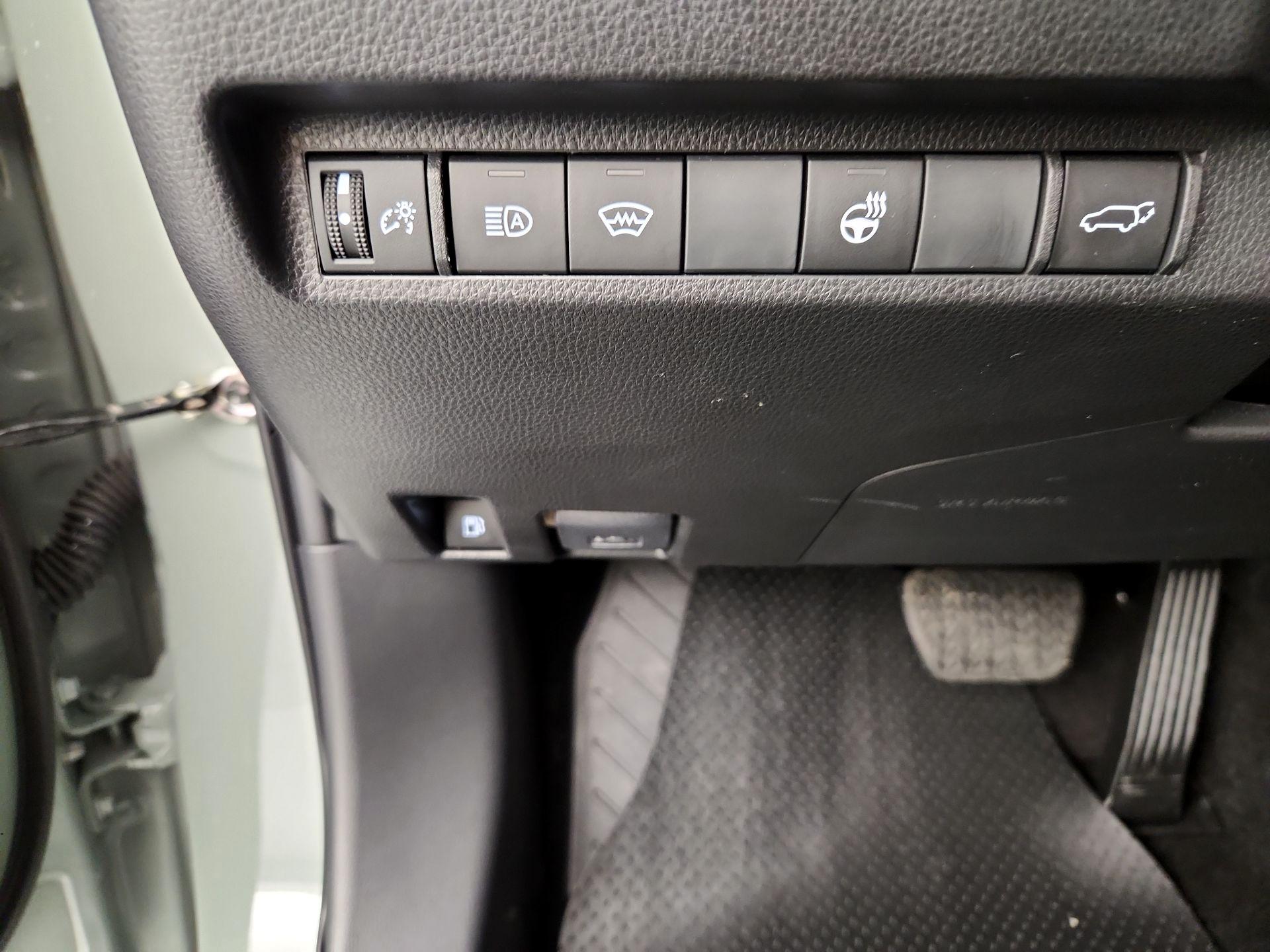 Thumbnail: 2023 Toyota RAV4 - 13