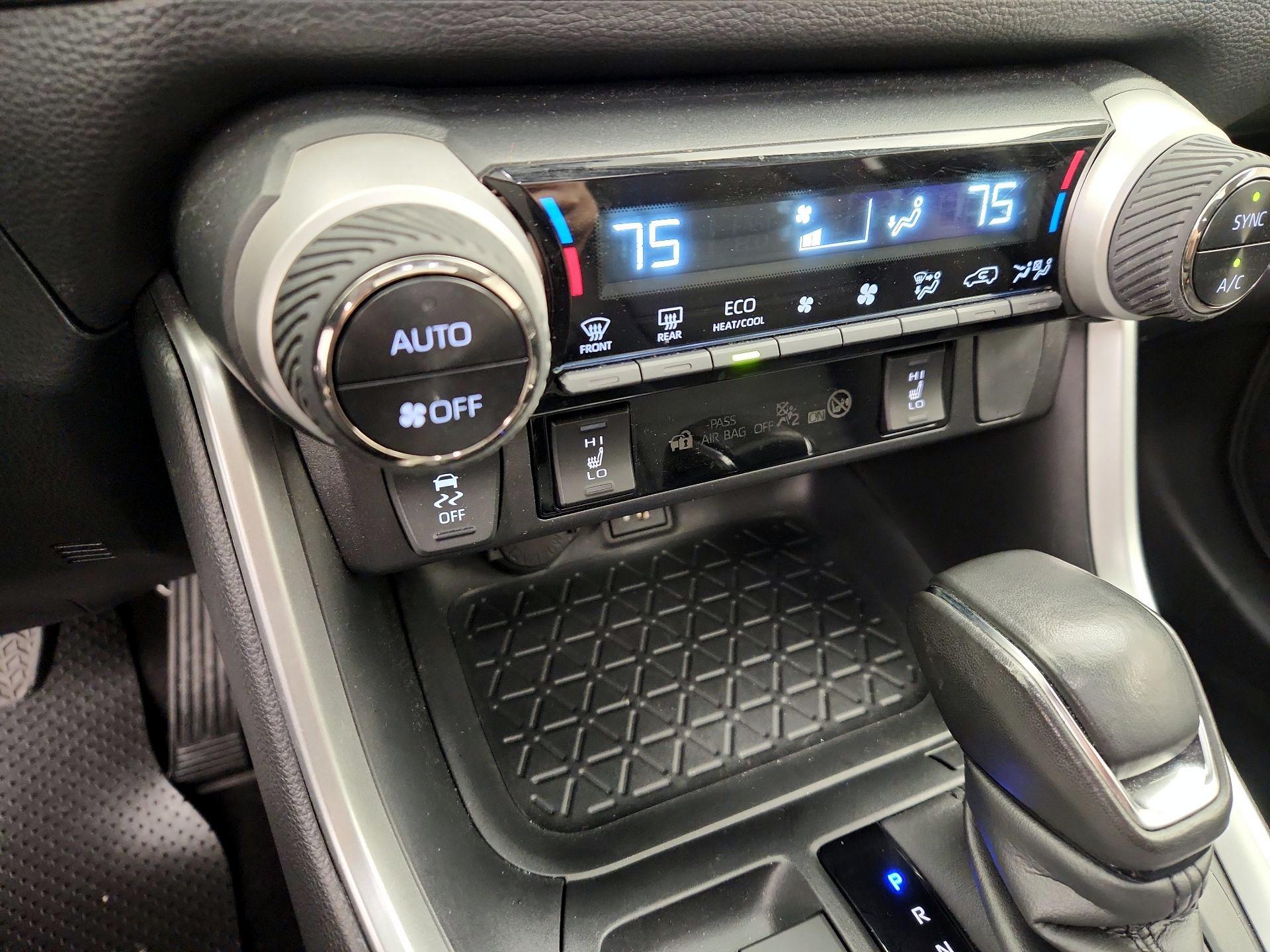 Thumbnail: 2023 Toyota RAV4 - 16