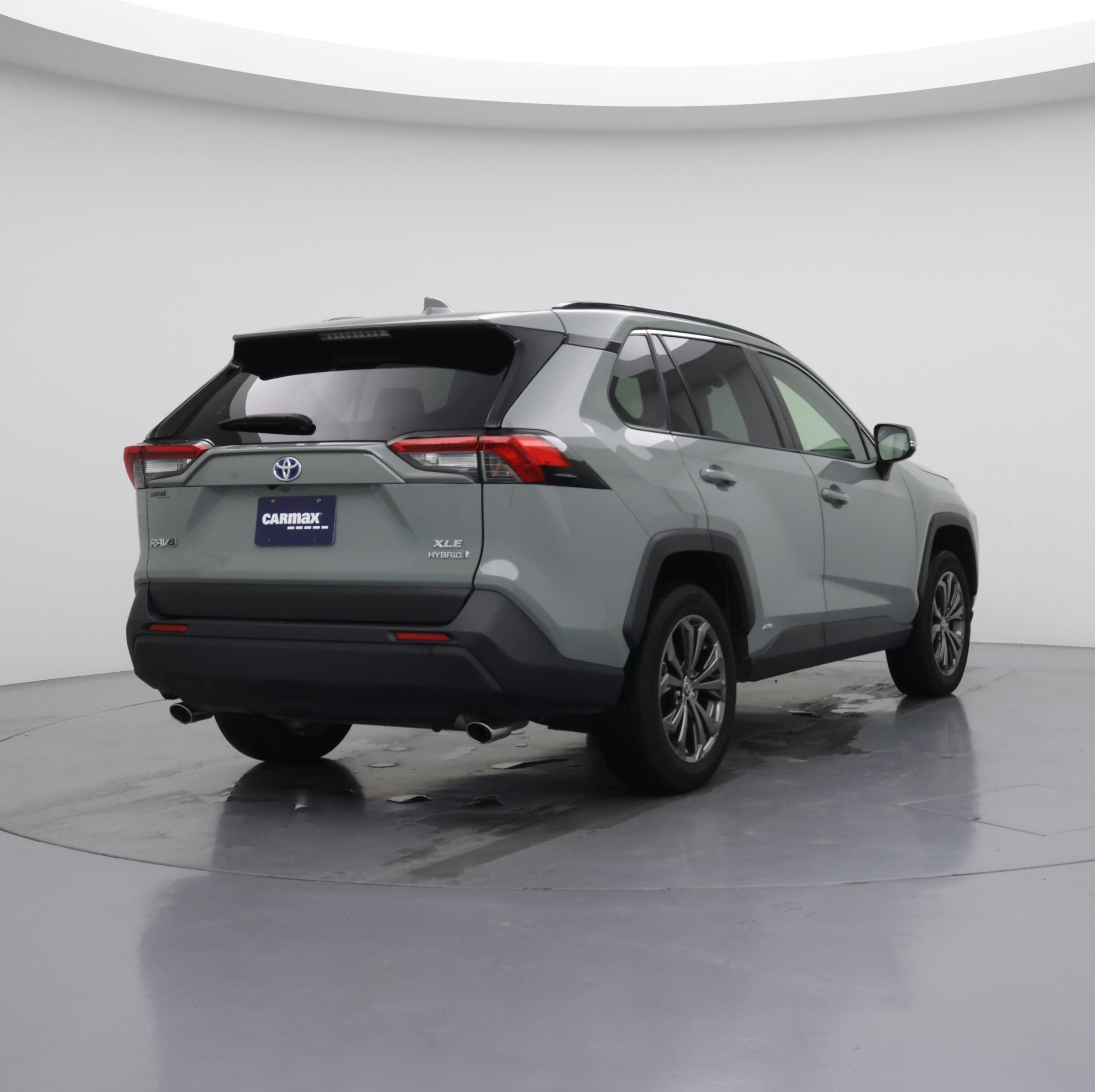 Thumbnail: 2023 Toyota RAV4 - 8