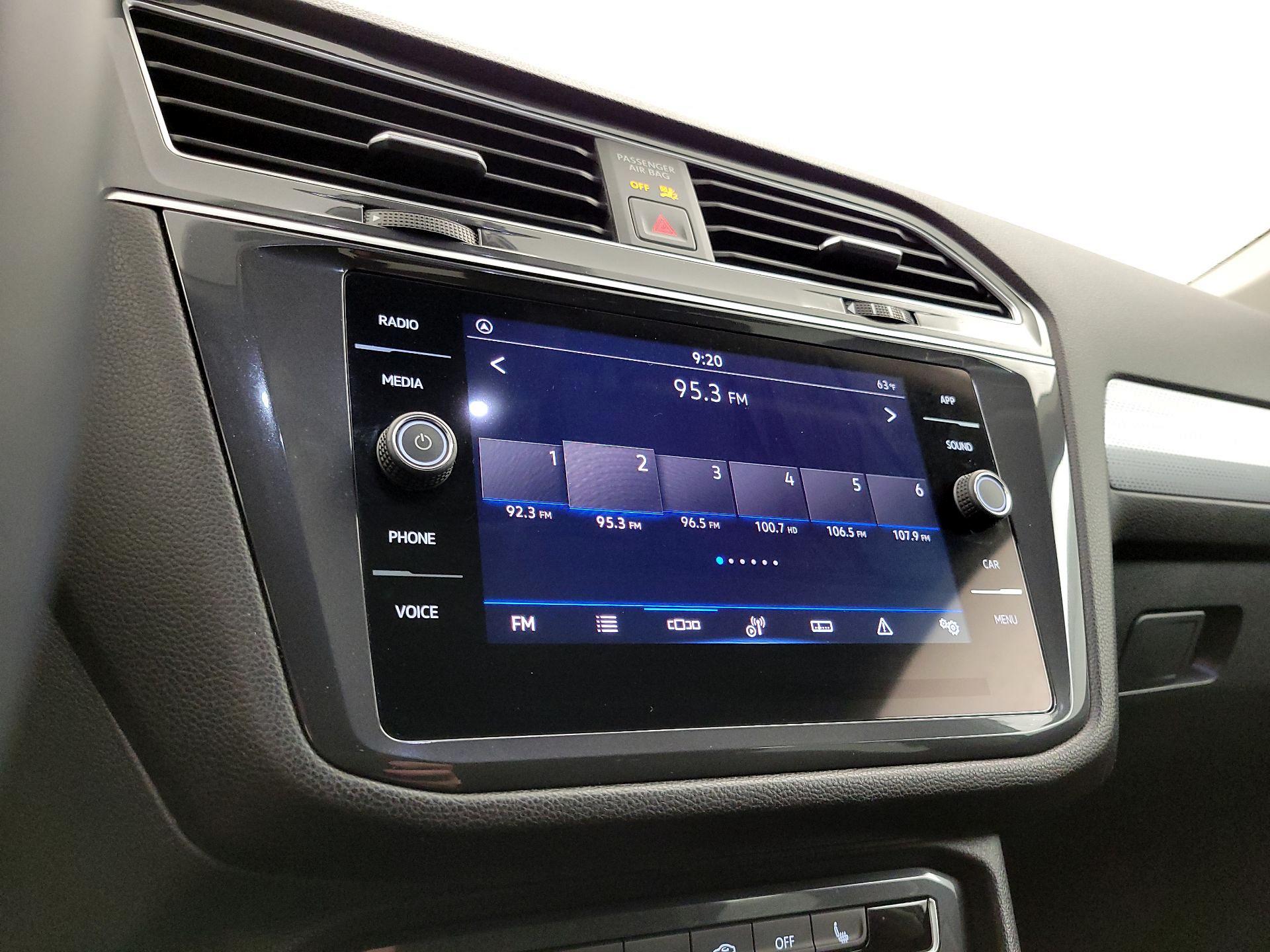 Thumbnail: 2024 Volkswagen Tiguan - 15