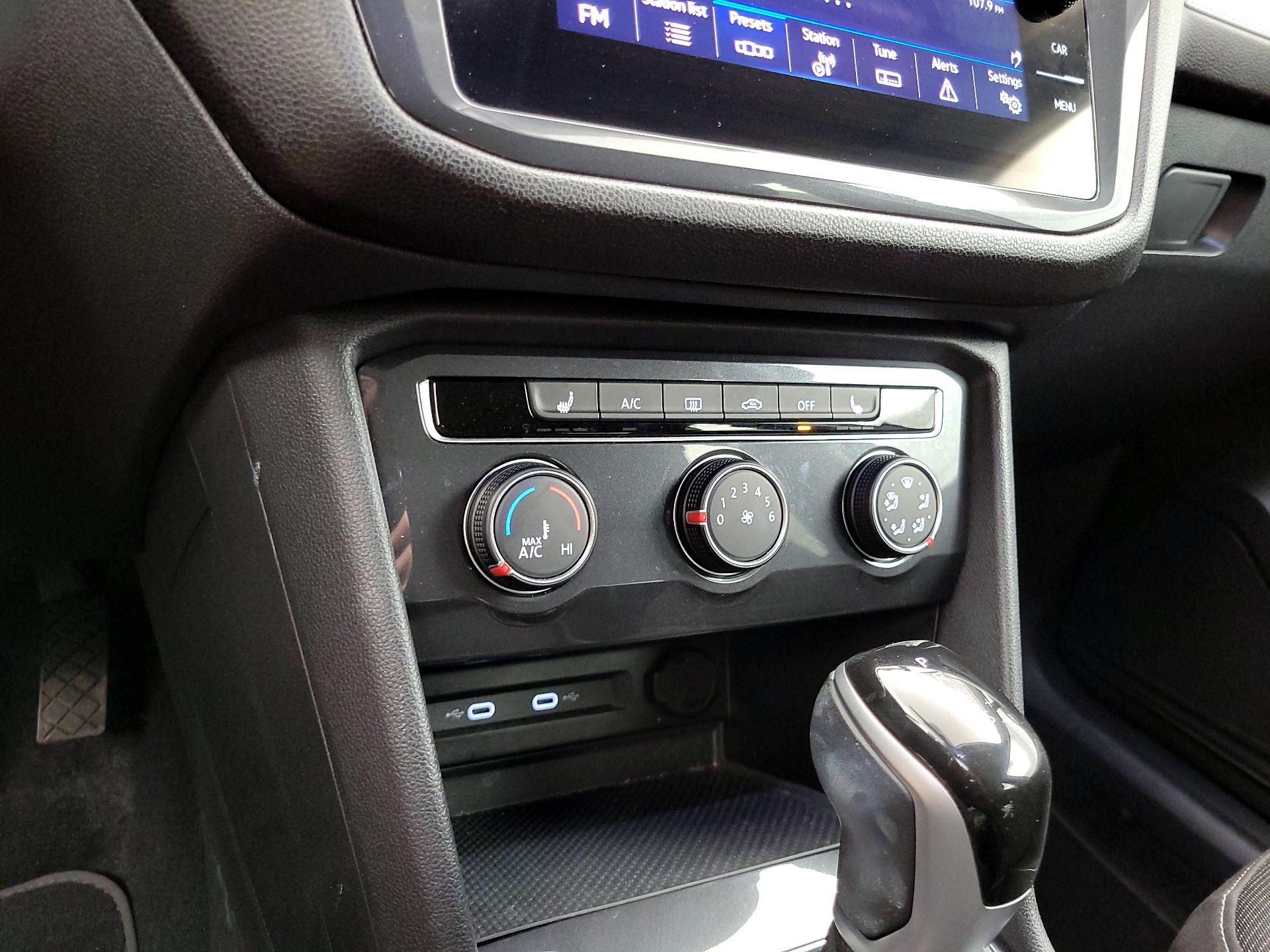 Thumbnail: 2024 Volkswagen Tiguan - 16