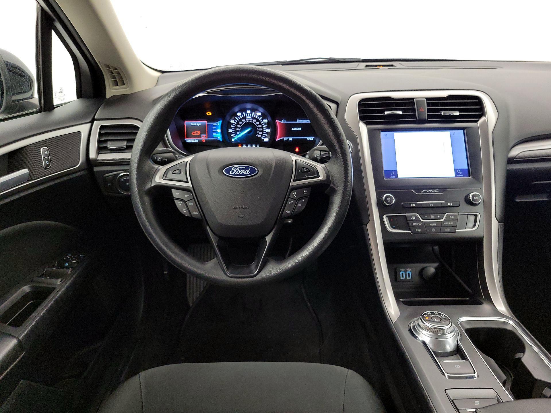 Thumbnail: 2020 Ford Fusion - 10