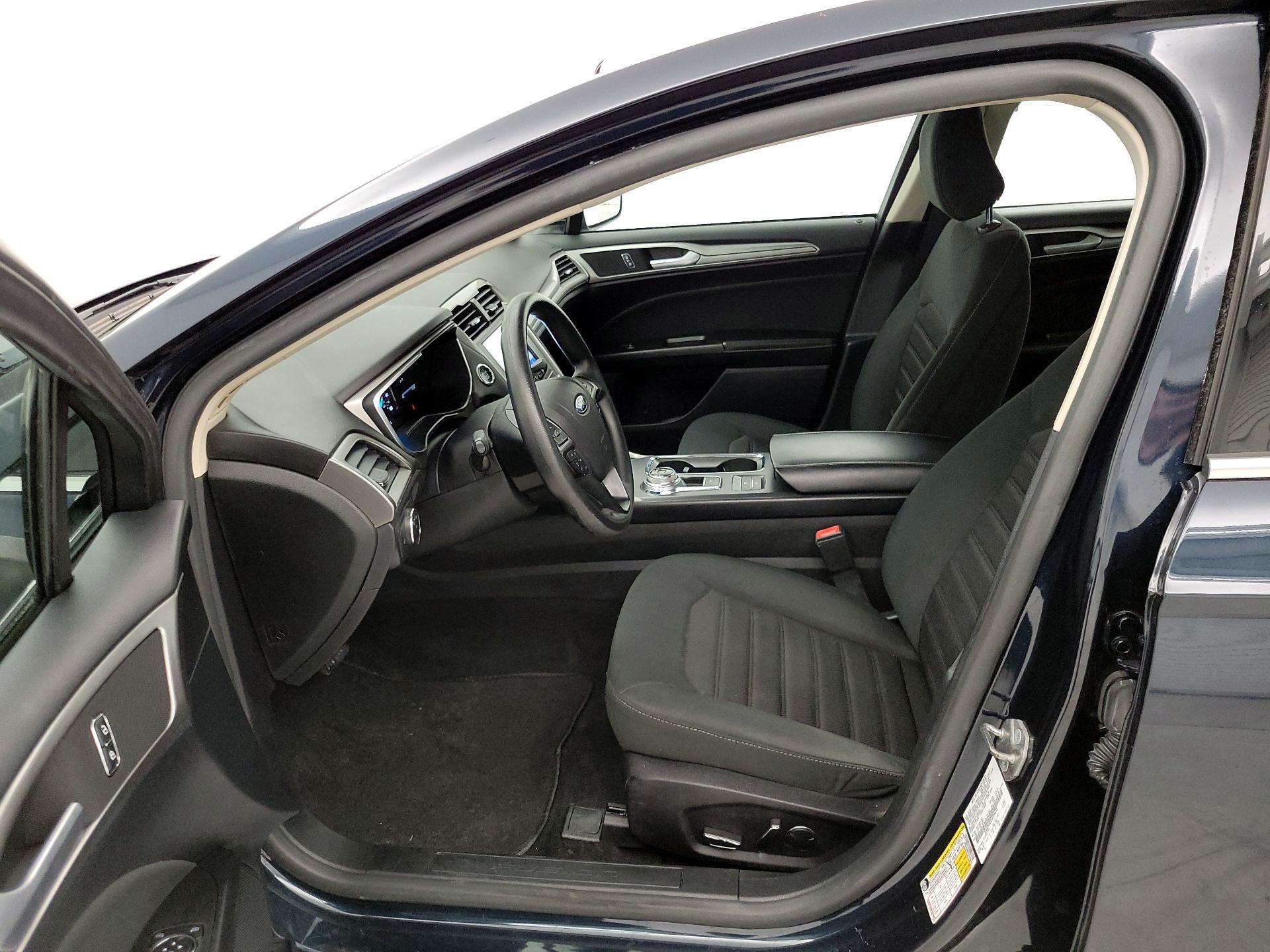 Thumbnail: 2020 Ford Fusion - 11