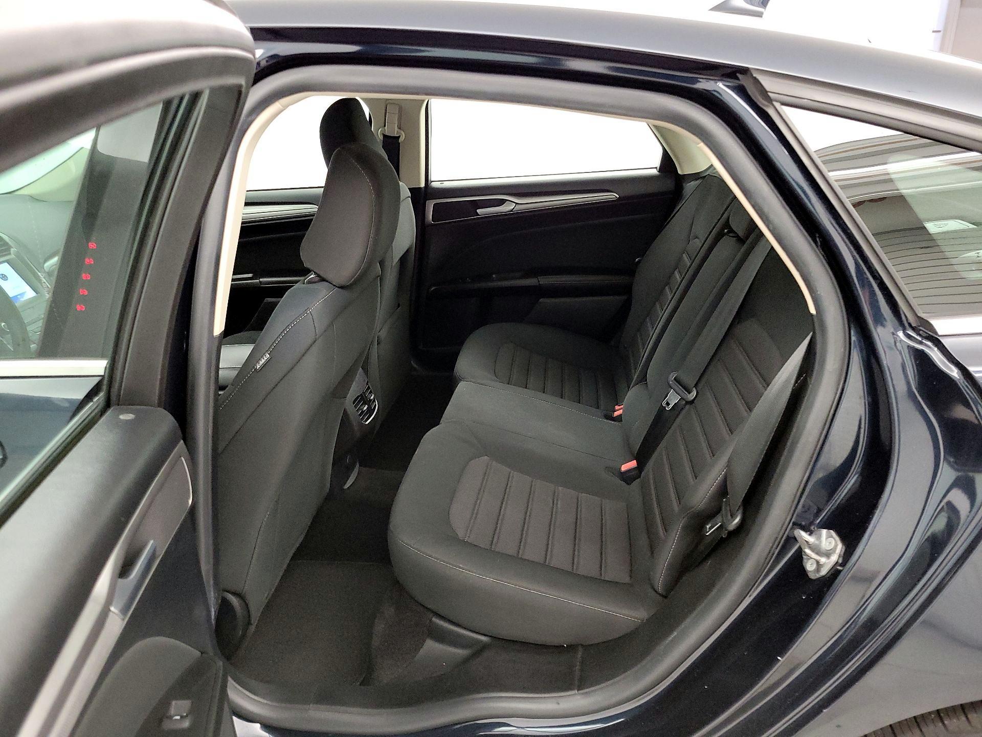 Thumbnail: 2020 Ford Fusion - 19