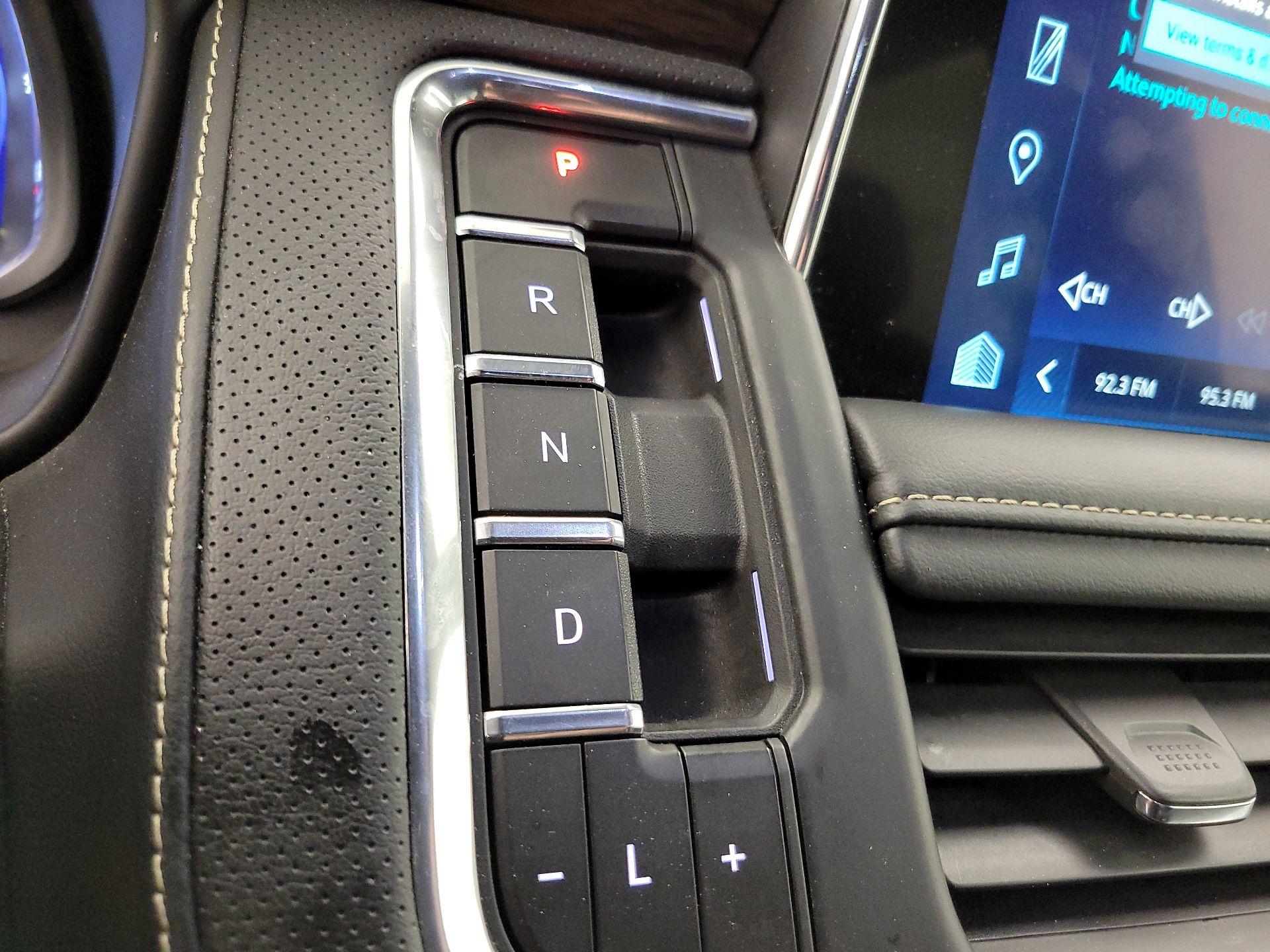 Thumbnail: 2023 Chevrolet Suburban - 18