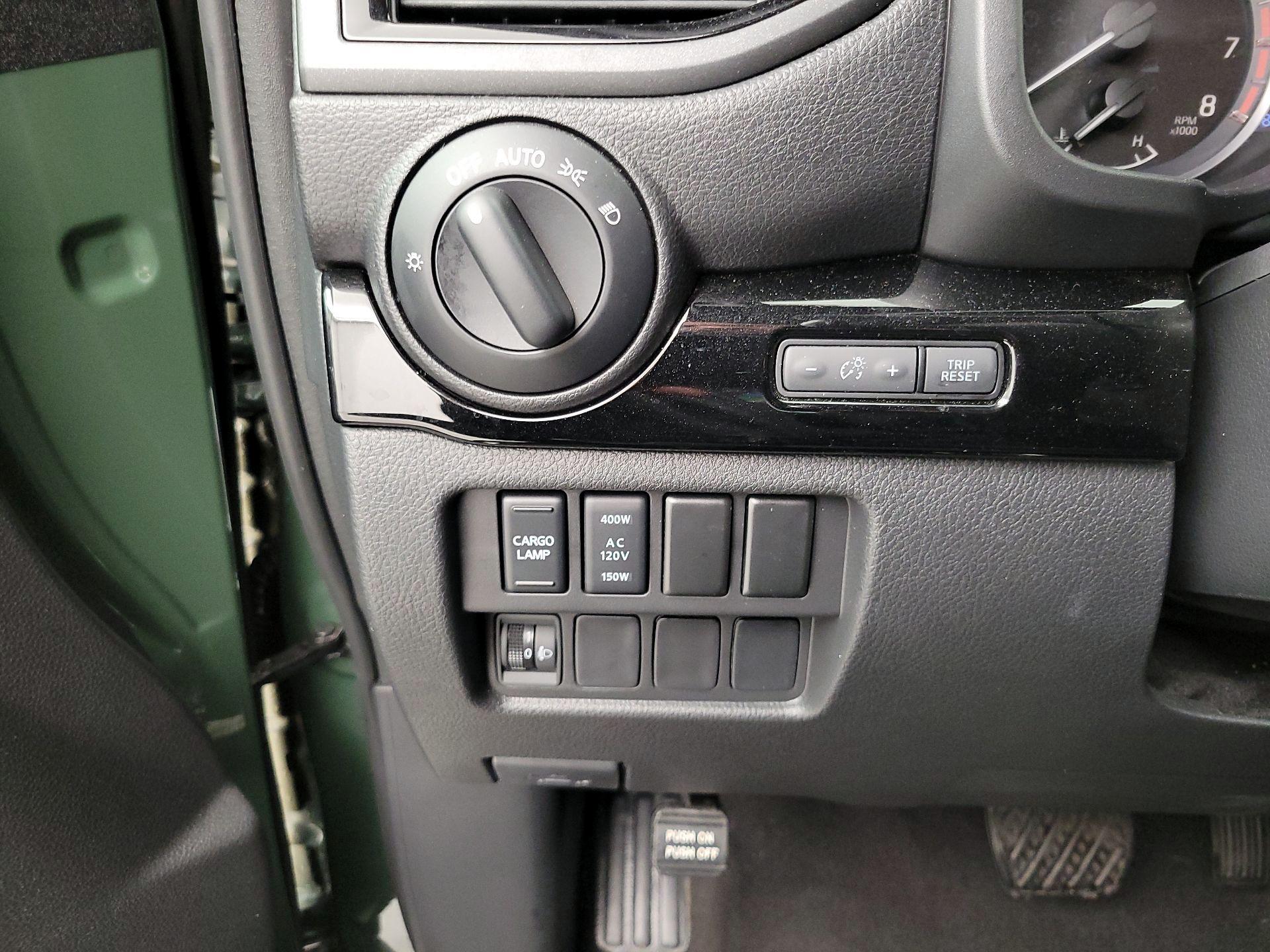 Thumbnail: 2024 Nissan Titan - 13