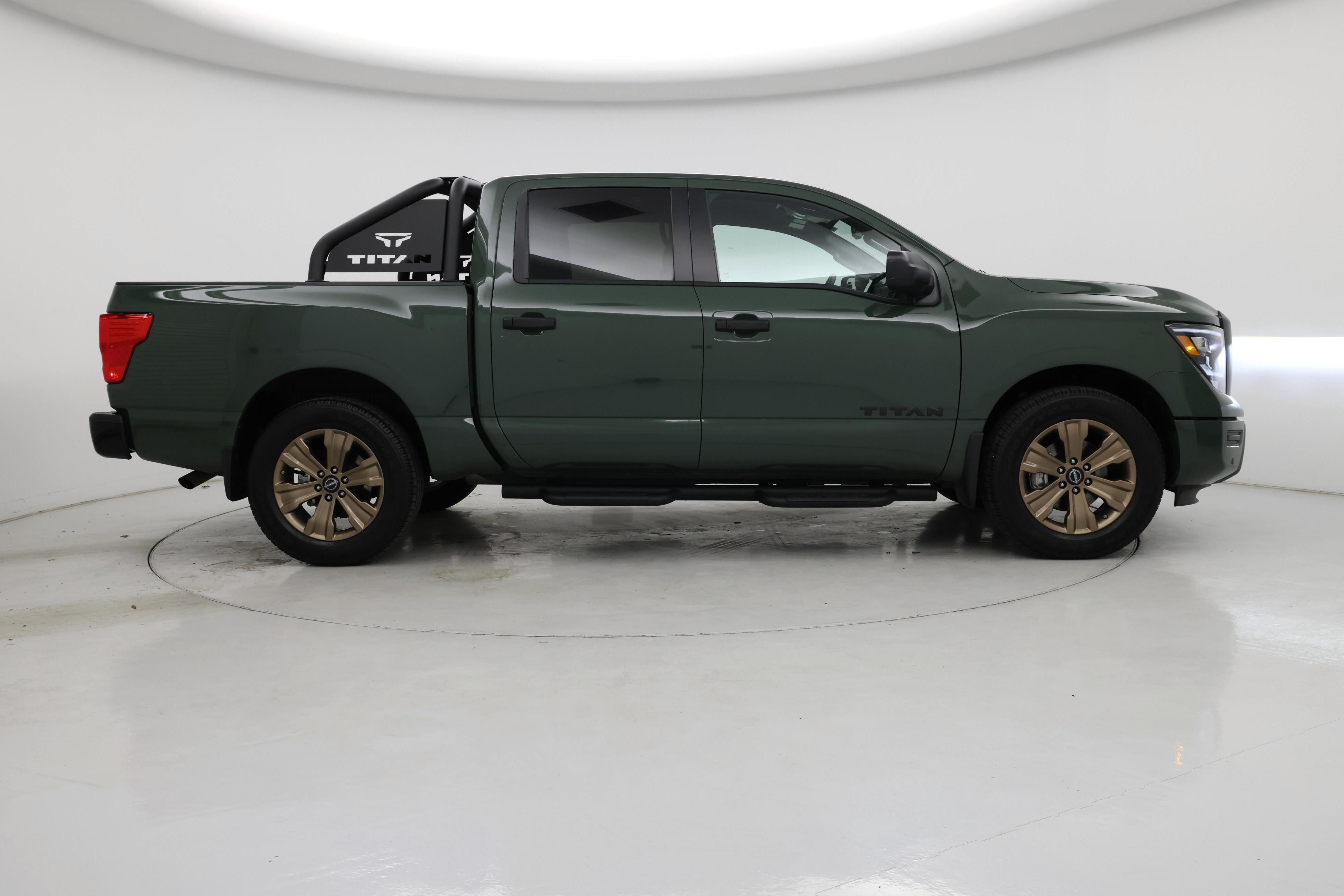 Thumbnail: 2024 Nissan Titan - 7