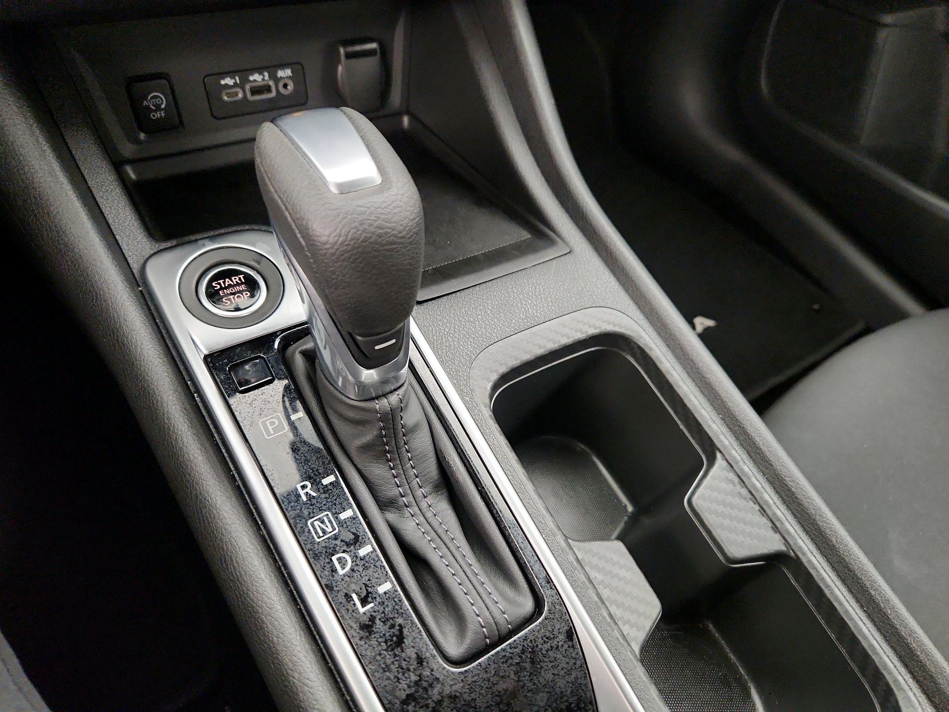 Thumbnail: 2025 Nissan Sentra - 17