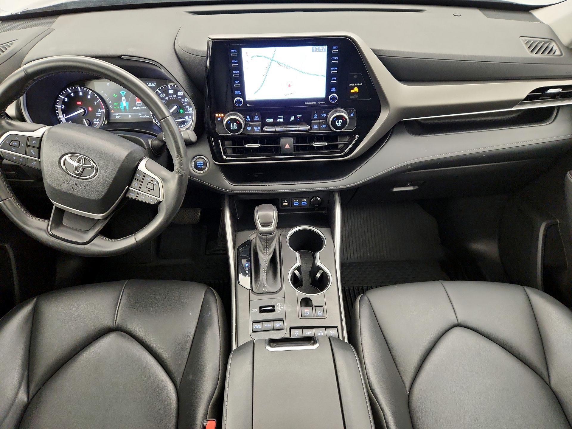 Thumbnail: 2022 Toyota Highlander - 9