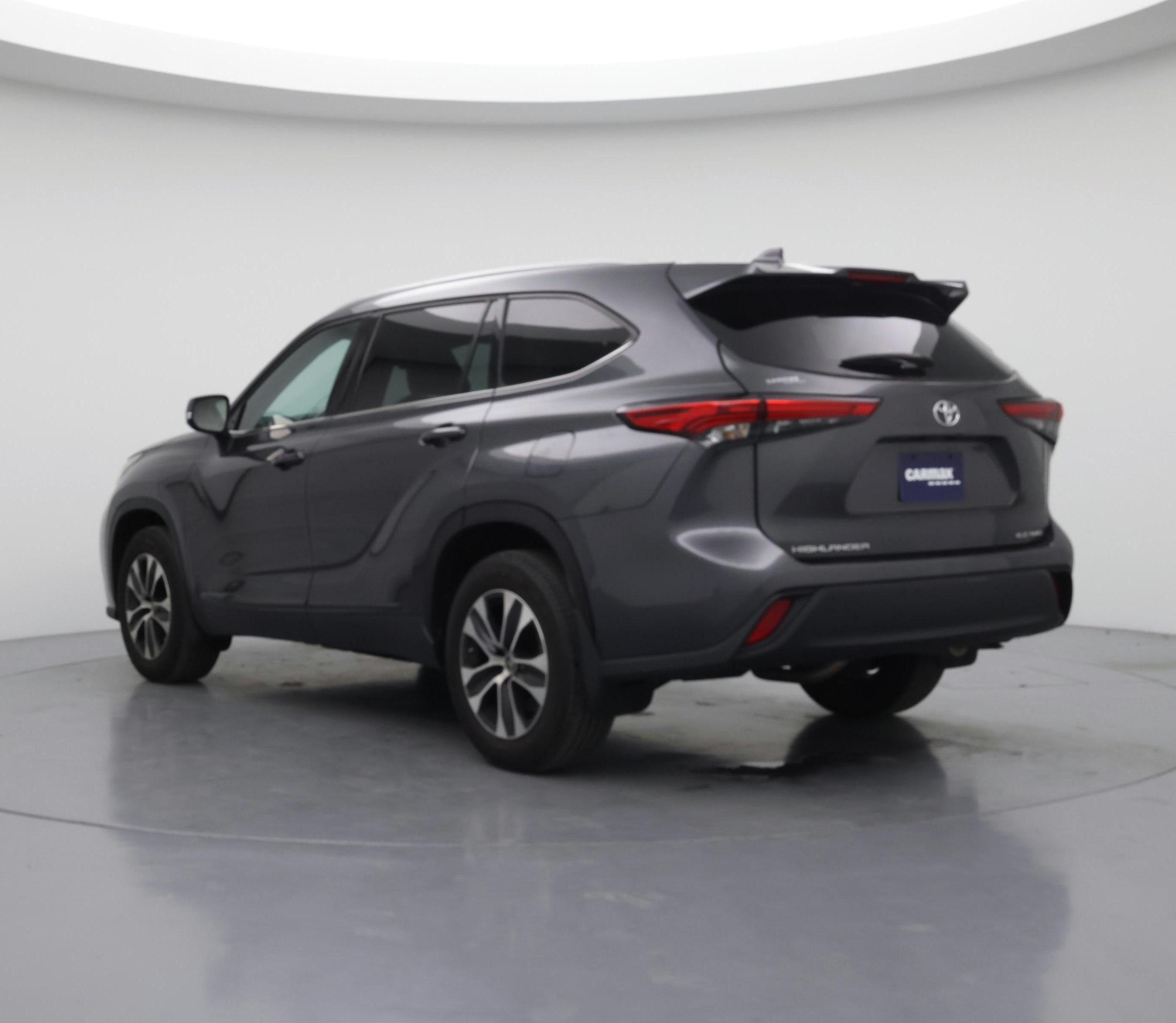 Thumbnail: 2022 Toyota Highlander - 2