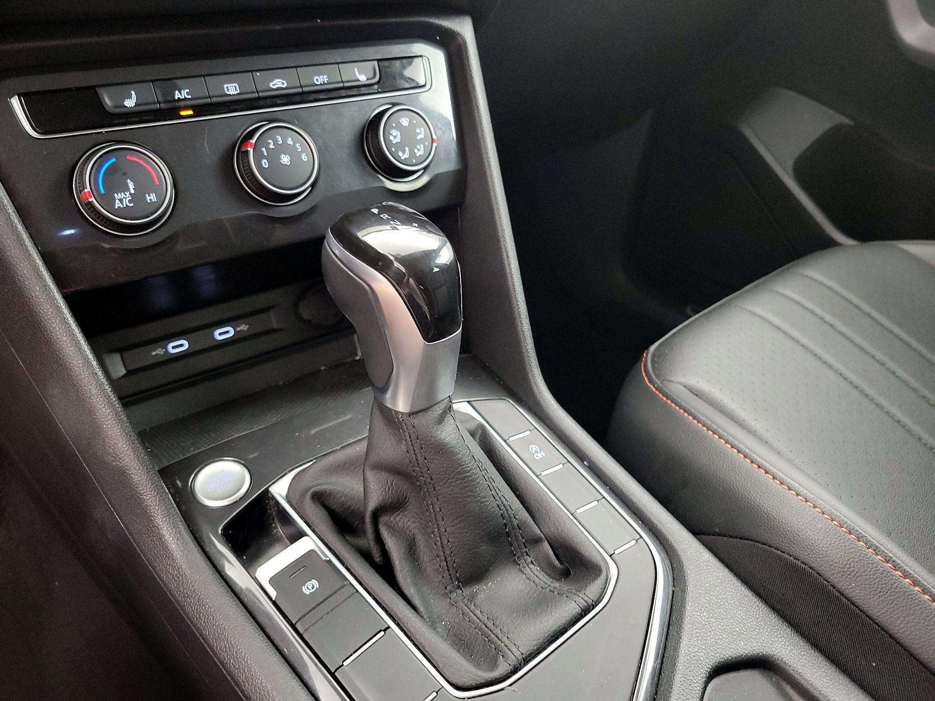 Thumbnail: 2024 Volkswagen Tiguan - 17