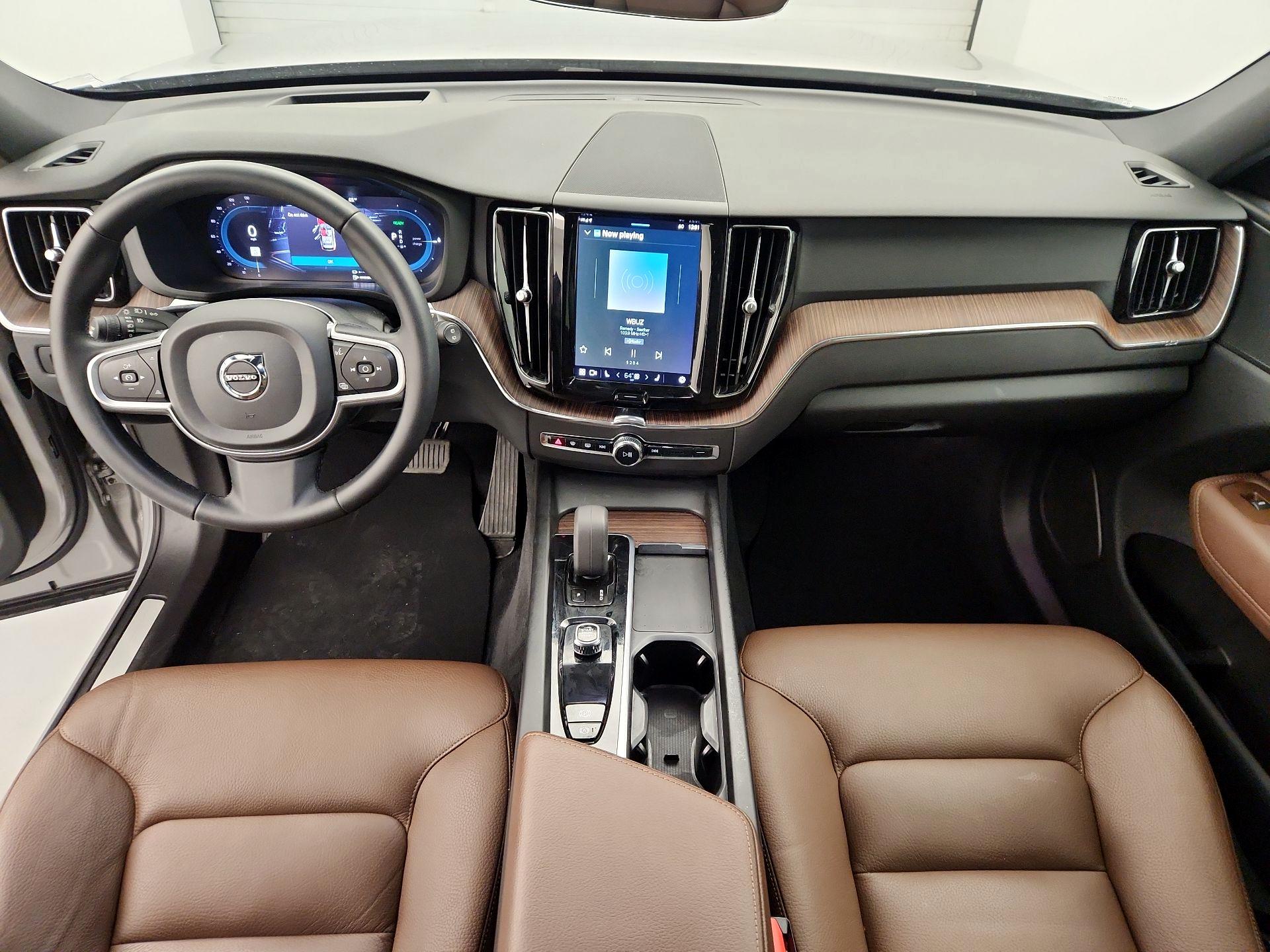 Thumbnail: 2022 Volvo XC60 - 9