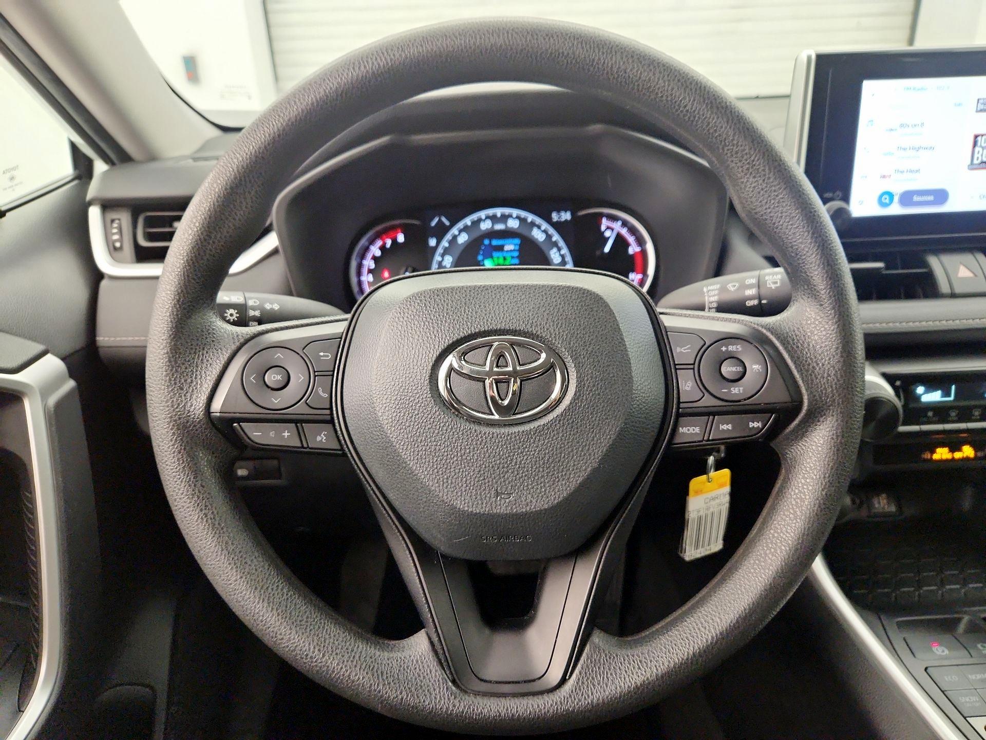 Thumbnail: 2024 Toyota RAV4 - 10