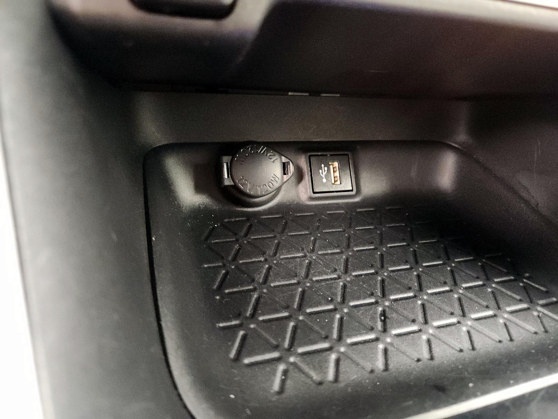 Thumbnail: 2024 Toyota RAV4 - 18