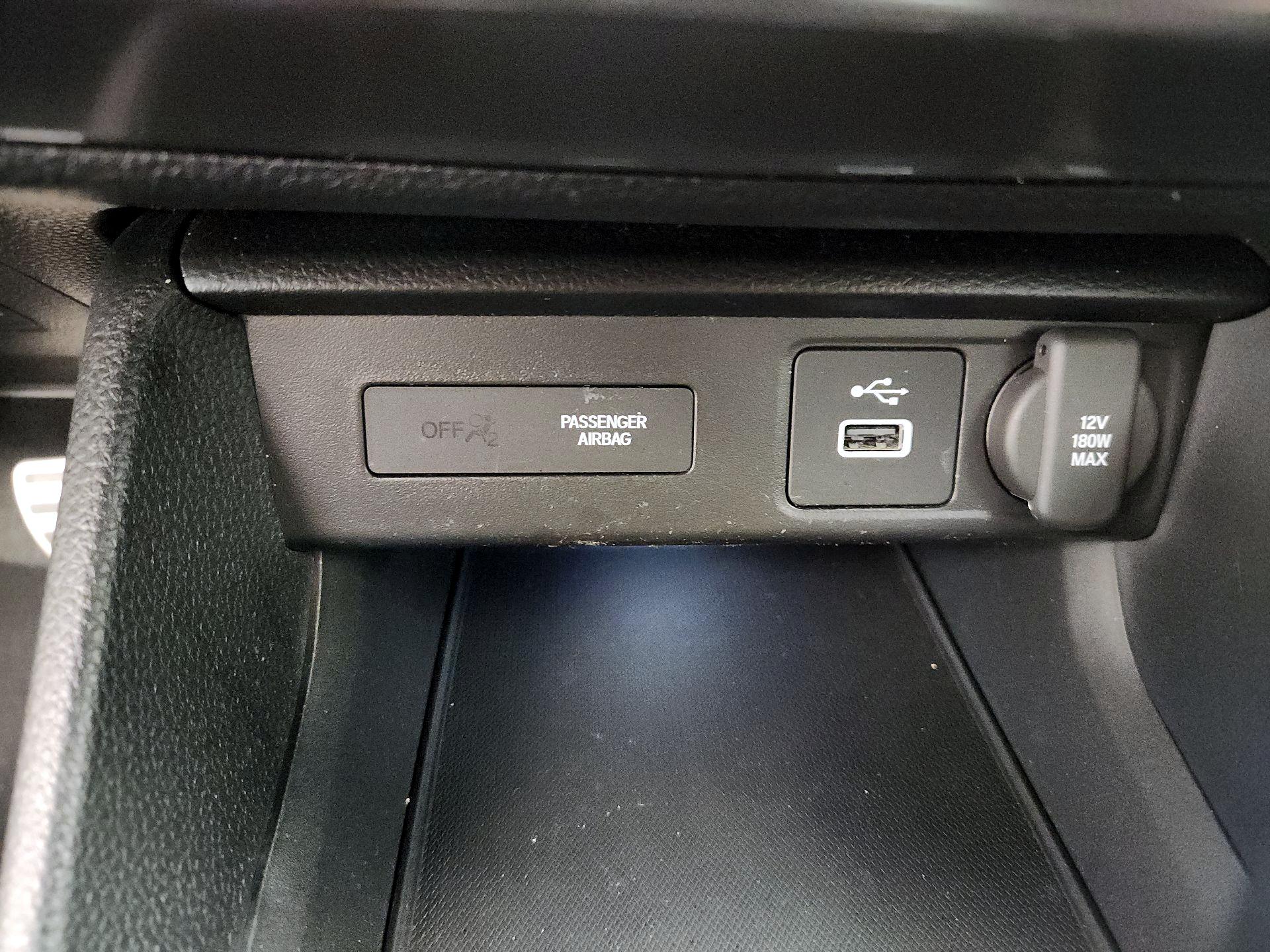 Thumbnail: 2023 Acura Integra - 18