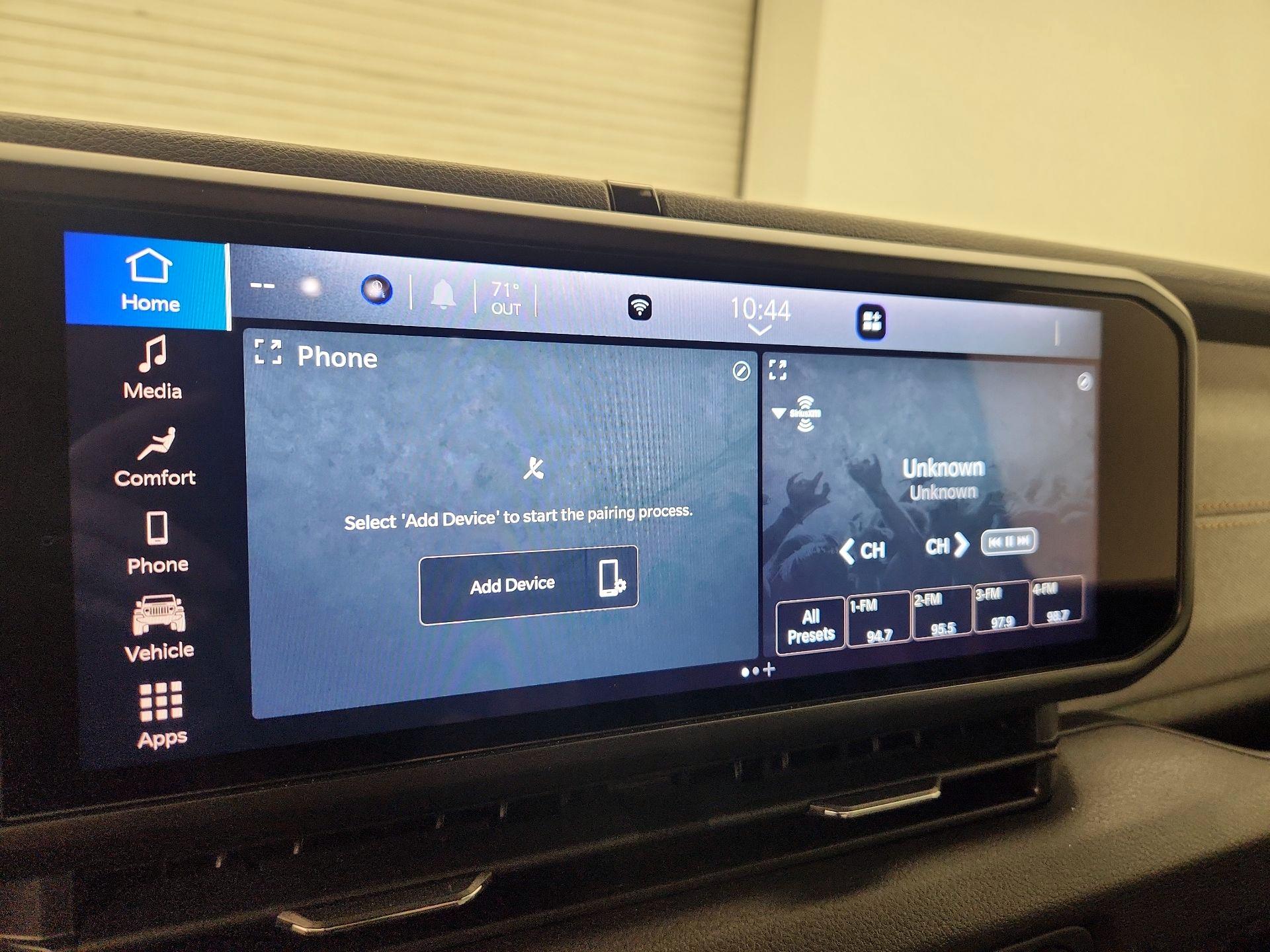 Thumbnail: 2024 Jeep Wrangler - 15