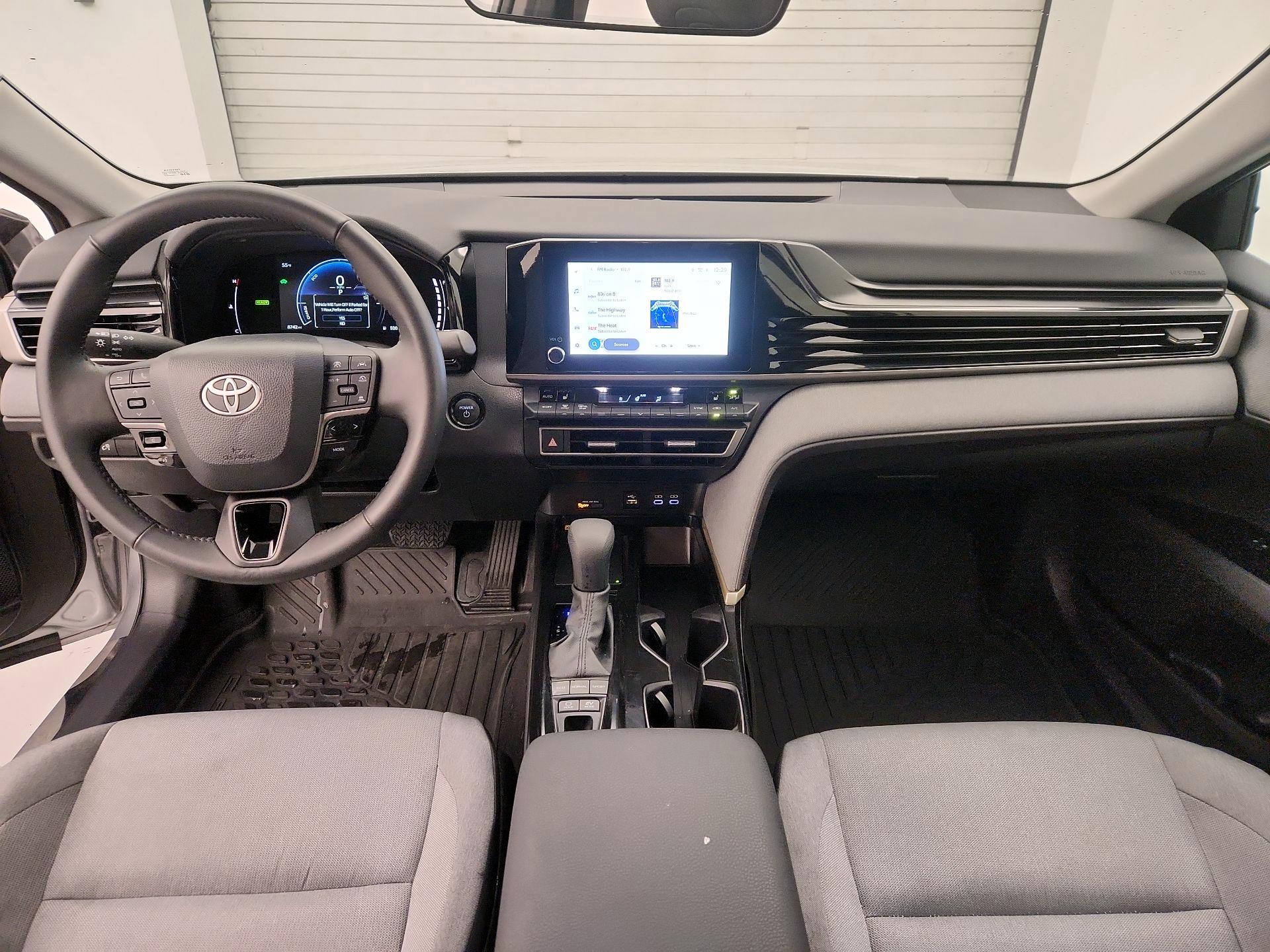 Thumbnail: 2025 Toyota Camry - 9