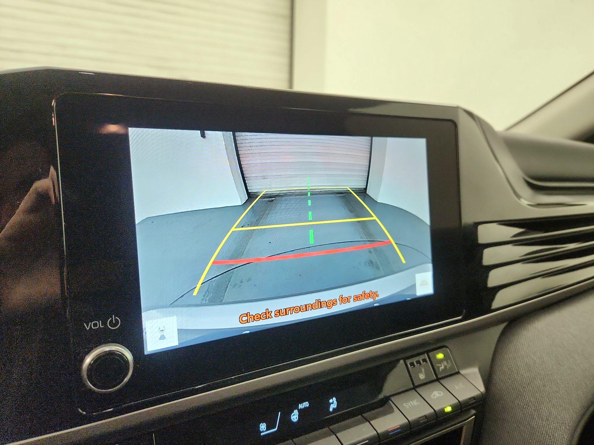 Thumbnail: 2025 Toyota Camry - 14