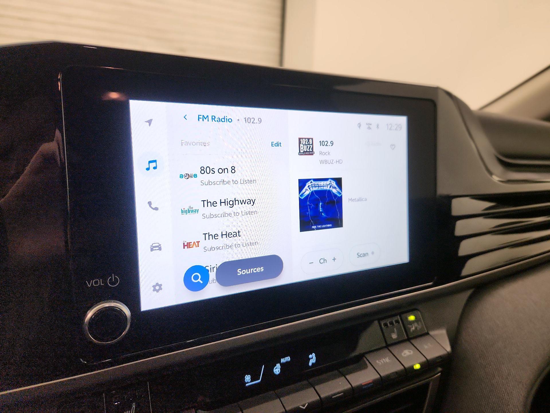 Thumbnail: 2025 Toyota Camry - 15