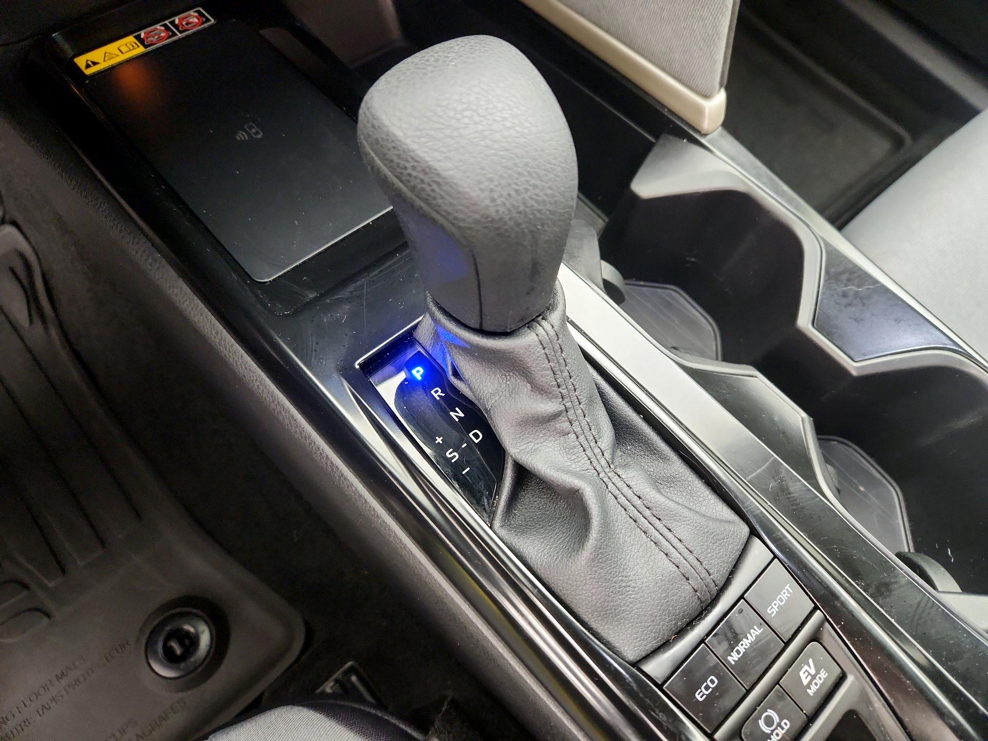 Thumbnail: 2025 Toyota Camry - 17