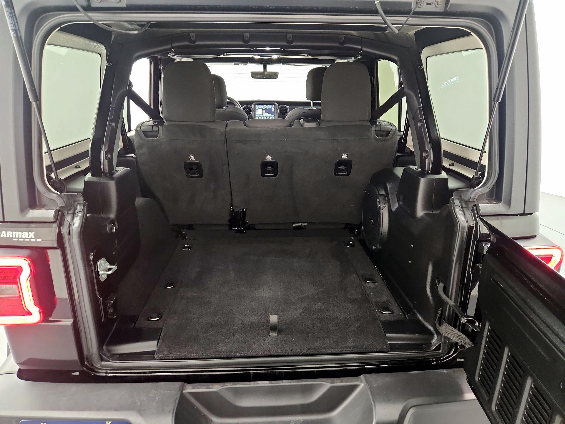 Thumbnail: 2021 Jeep Wrangler - 20