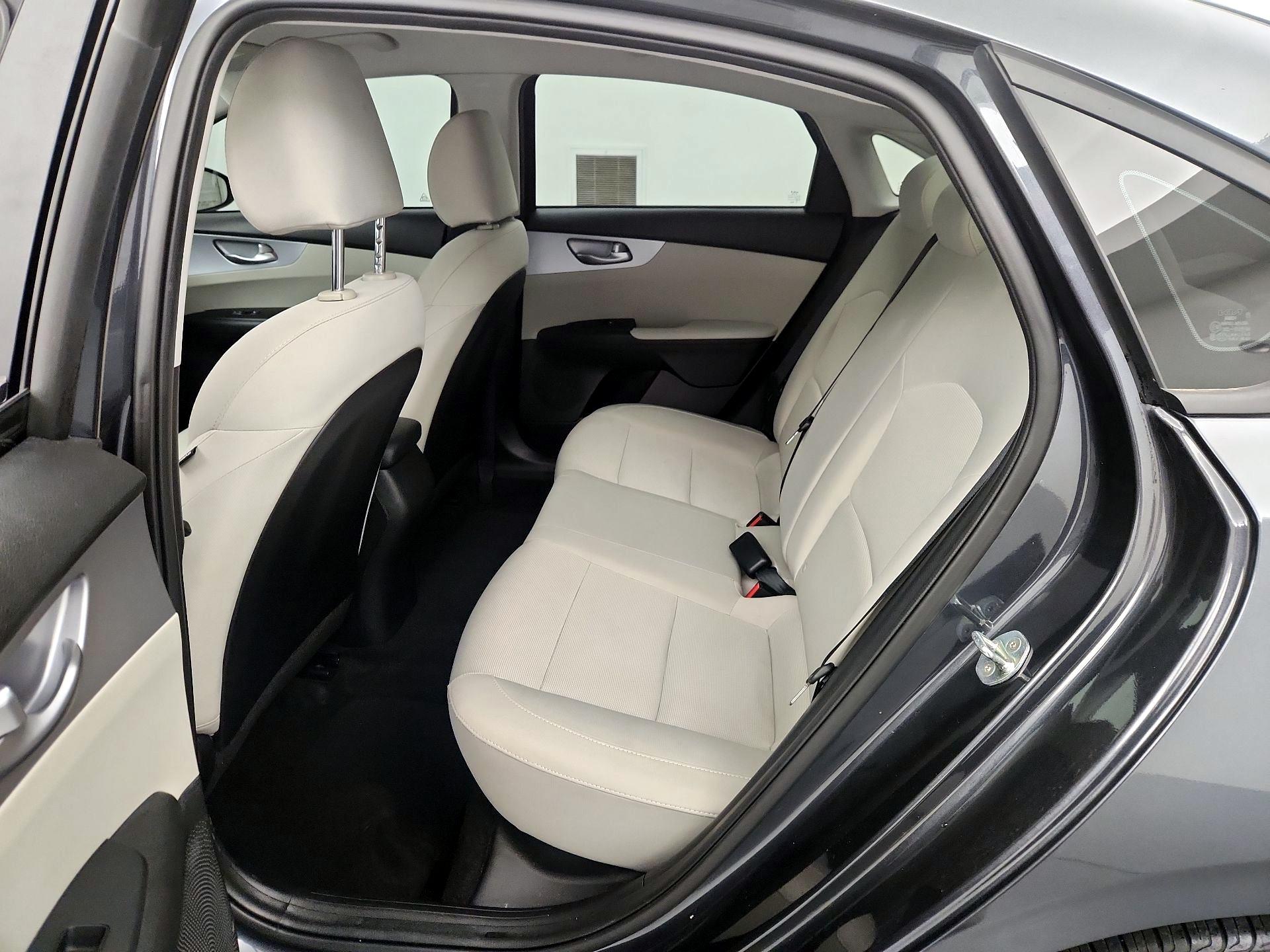 Thumbnail: 2023 Kia Forte - 19