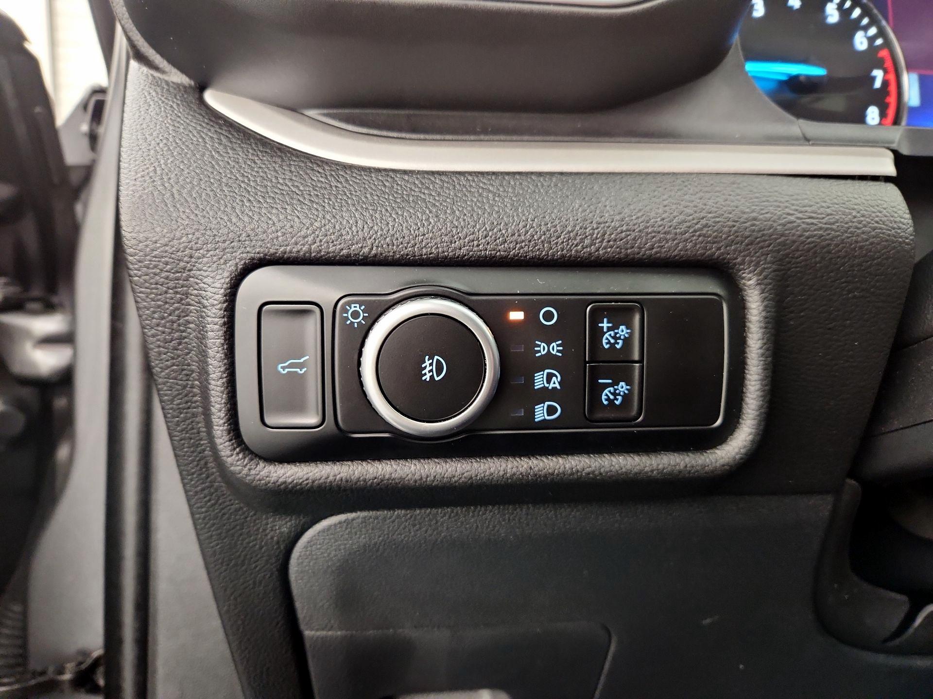 Thumbnail: 2023 Ford Explorer - 13