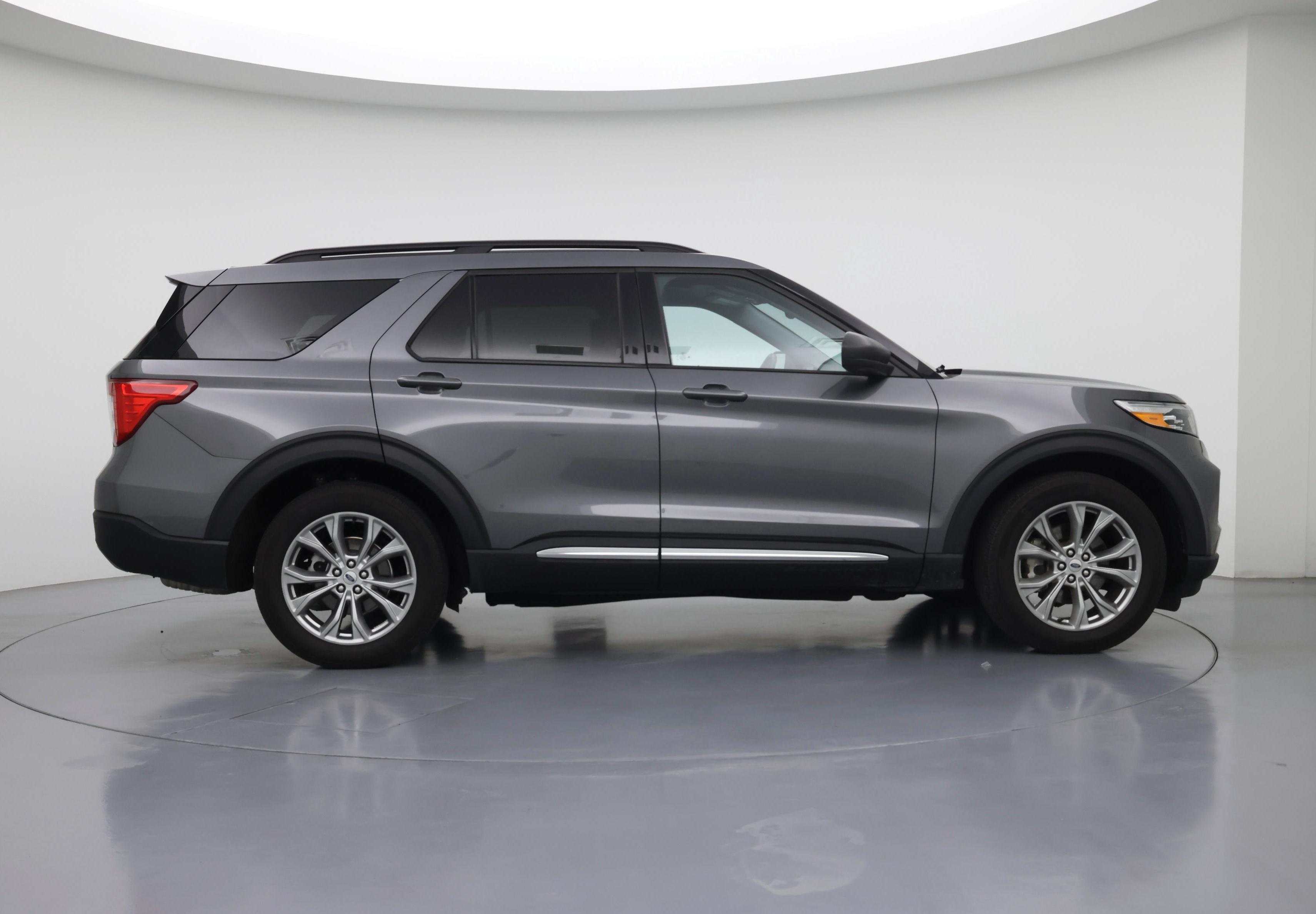 Thumbnail: 2023 Ford Explorer - 7