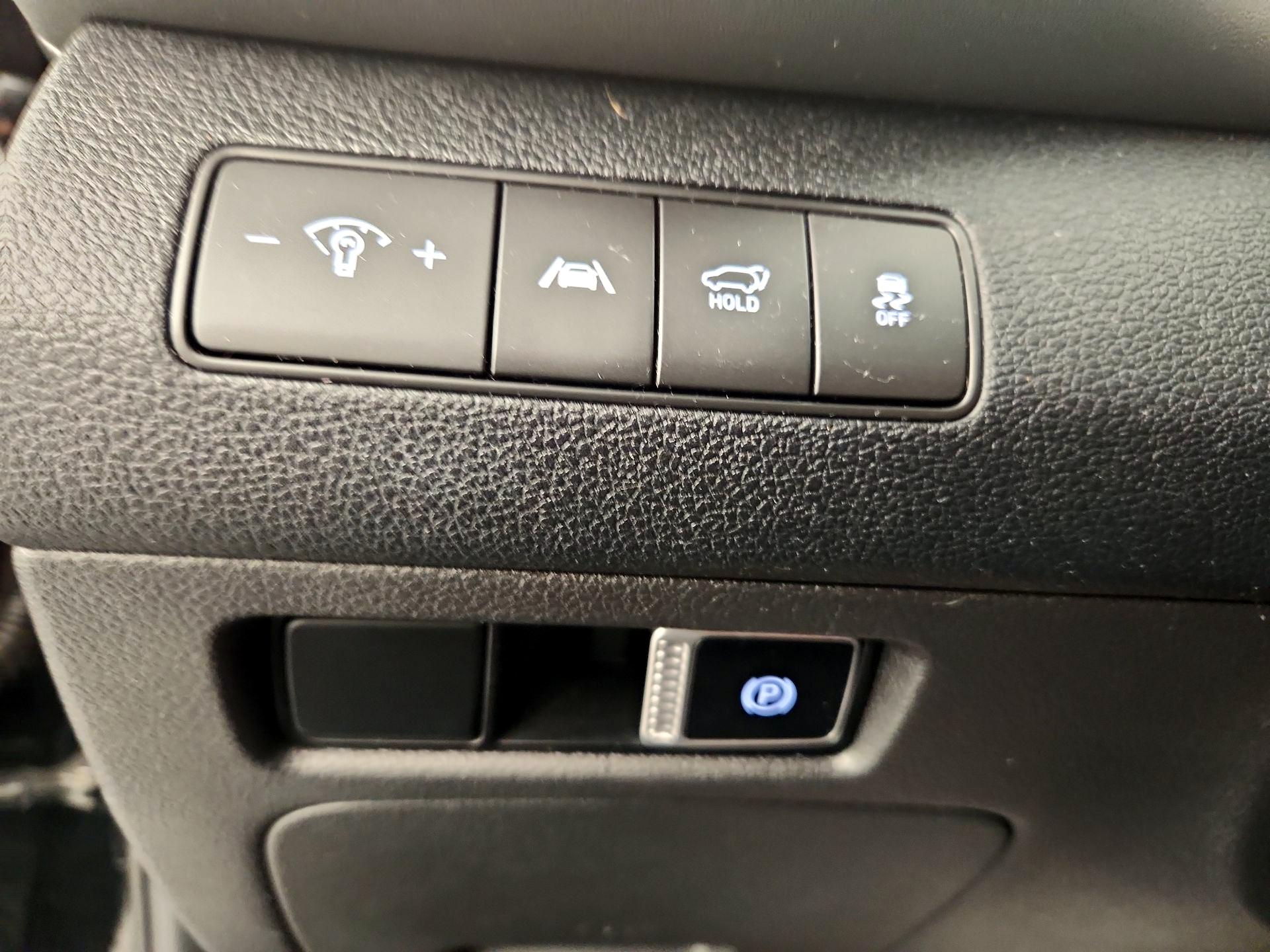 Thumbnail: 2023 Hyundai Santa Fe - 13