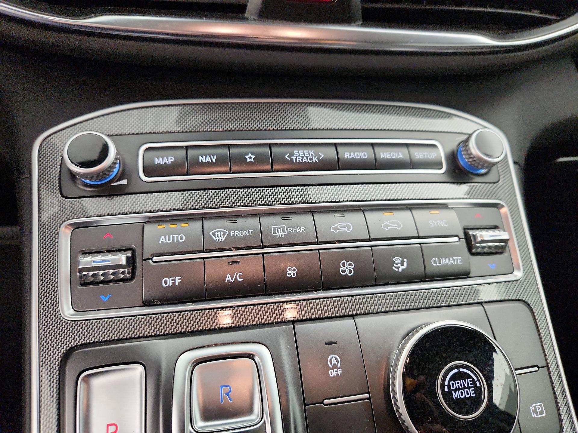 Thumbnail: 2023 Hyundai Santa Fe - 17