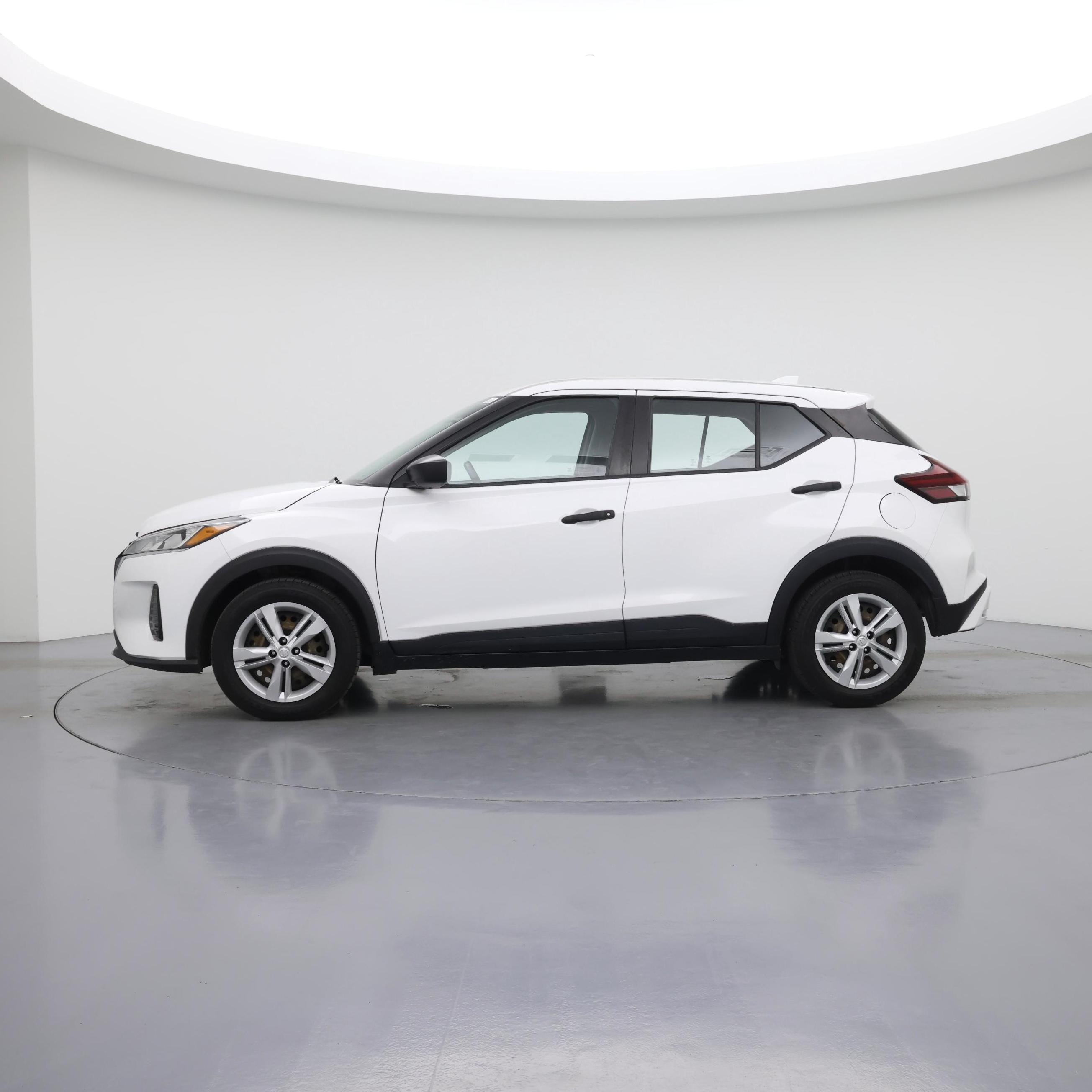 Thumbnail: 2022 Nissan Kicks - 3