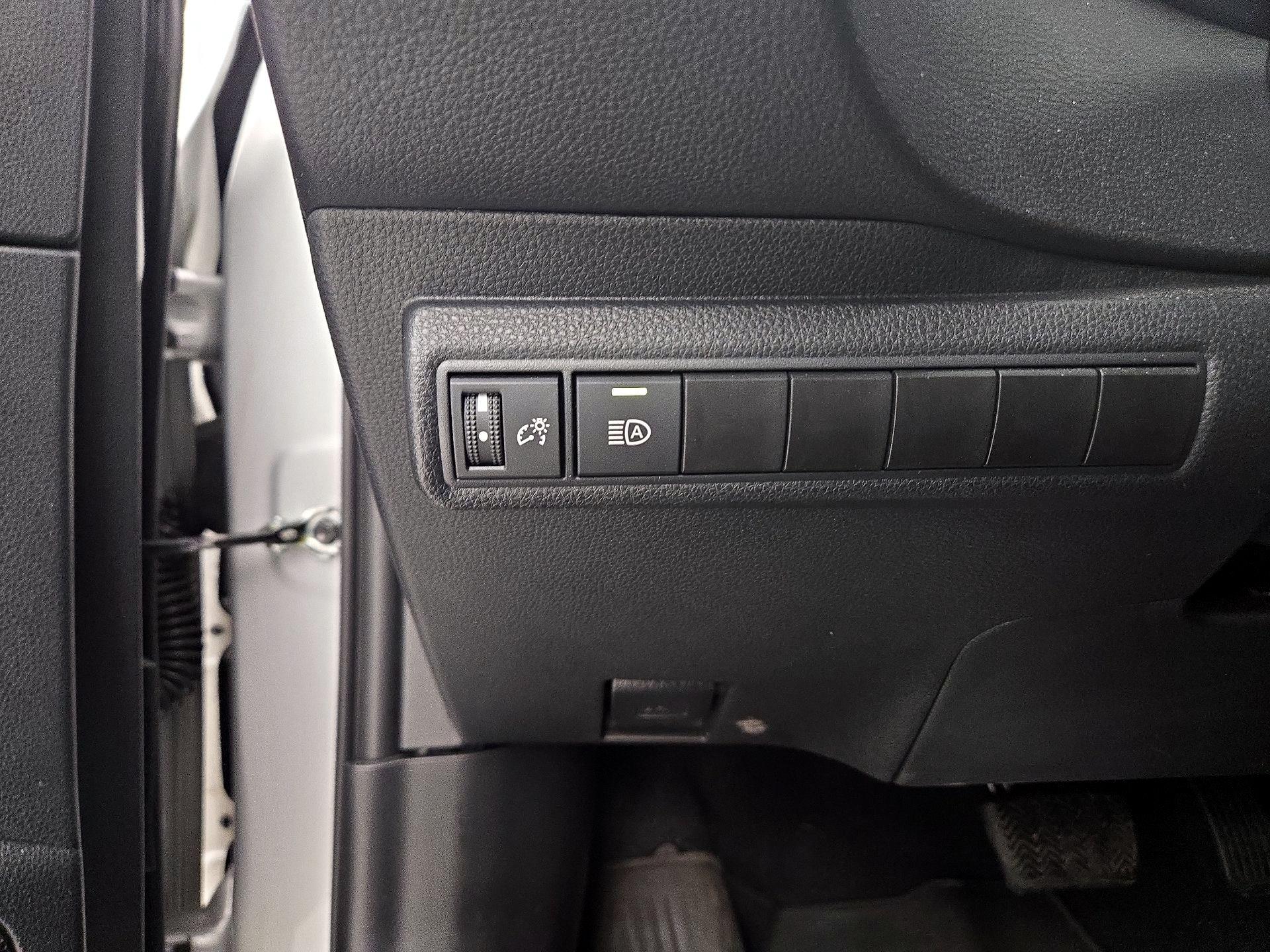 Thumbnail: 2024 Toyota Corolla - 13