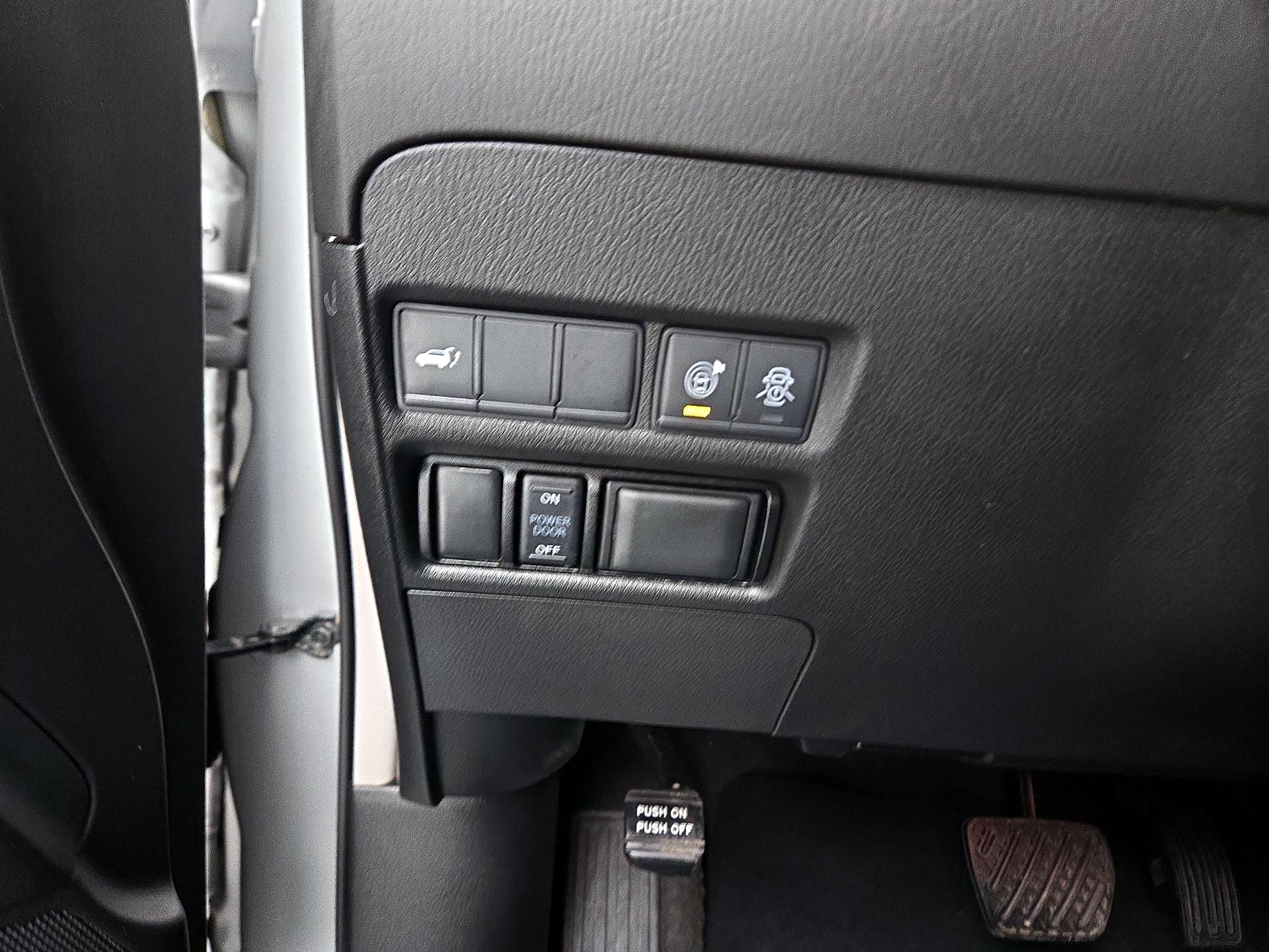 Thumbnail: 2020 Nissan Armada - 13