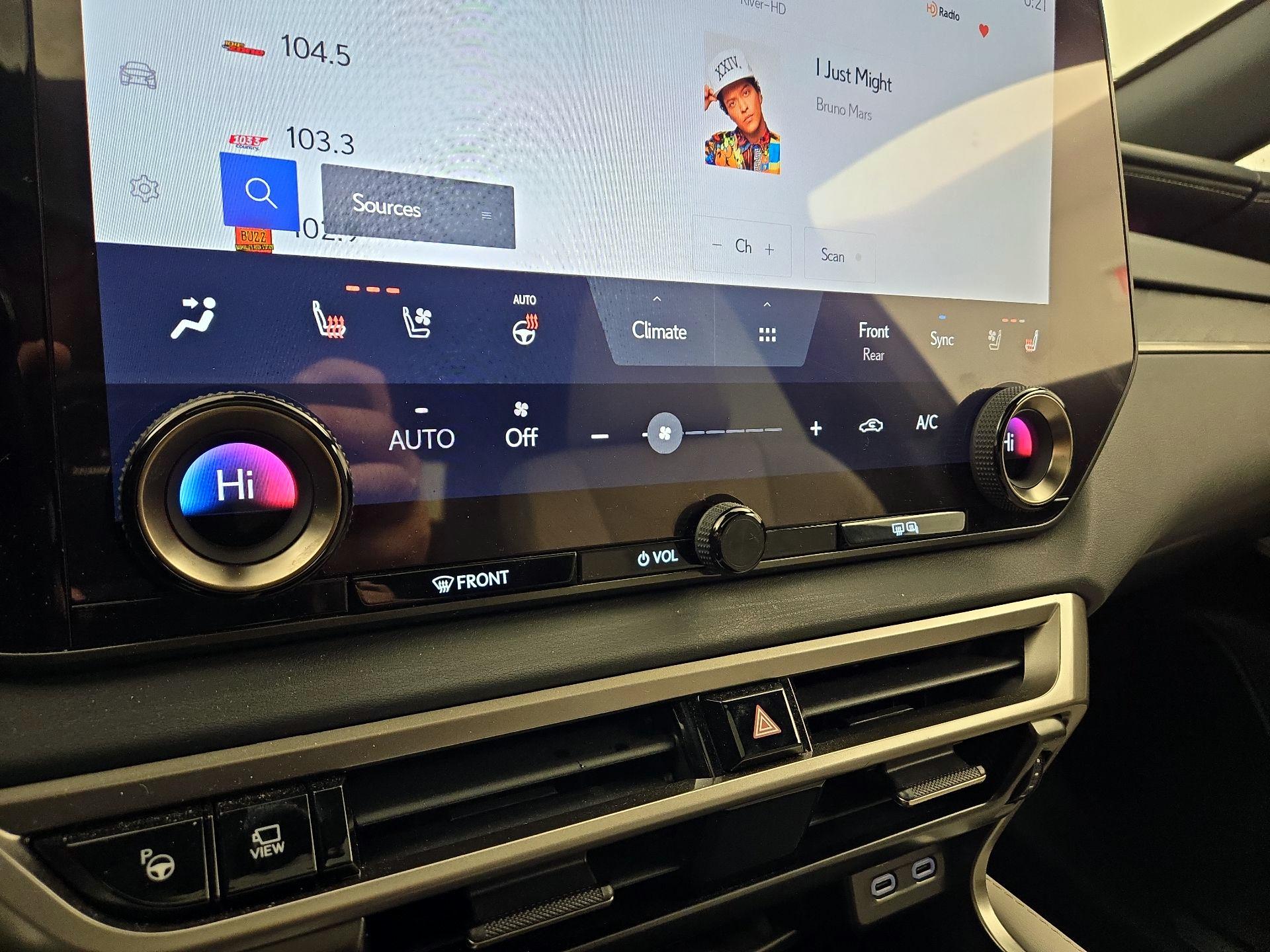 Thumbnail: 2023 Lexus RX - 16