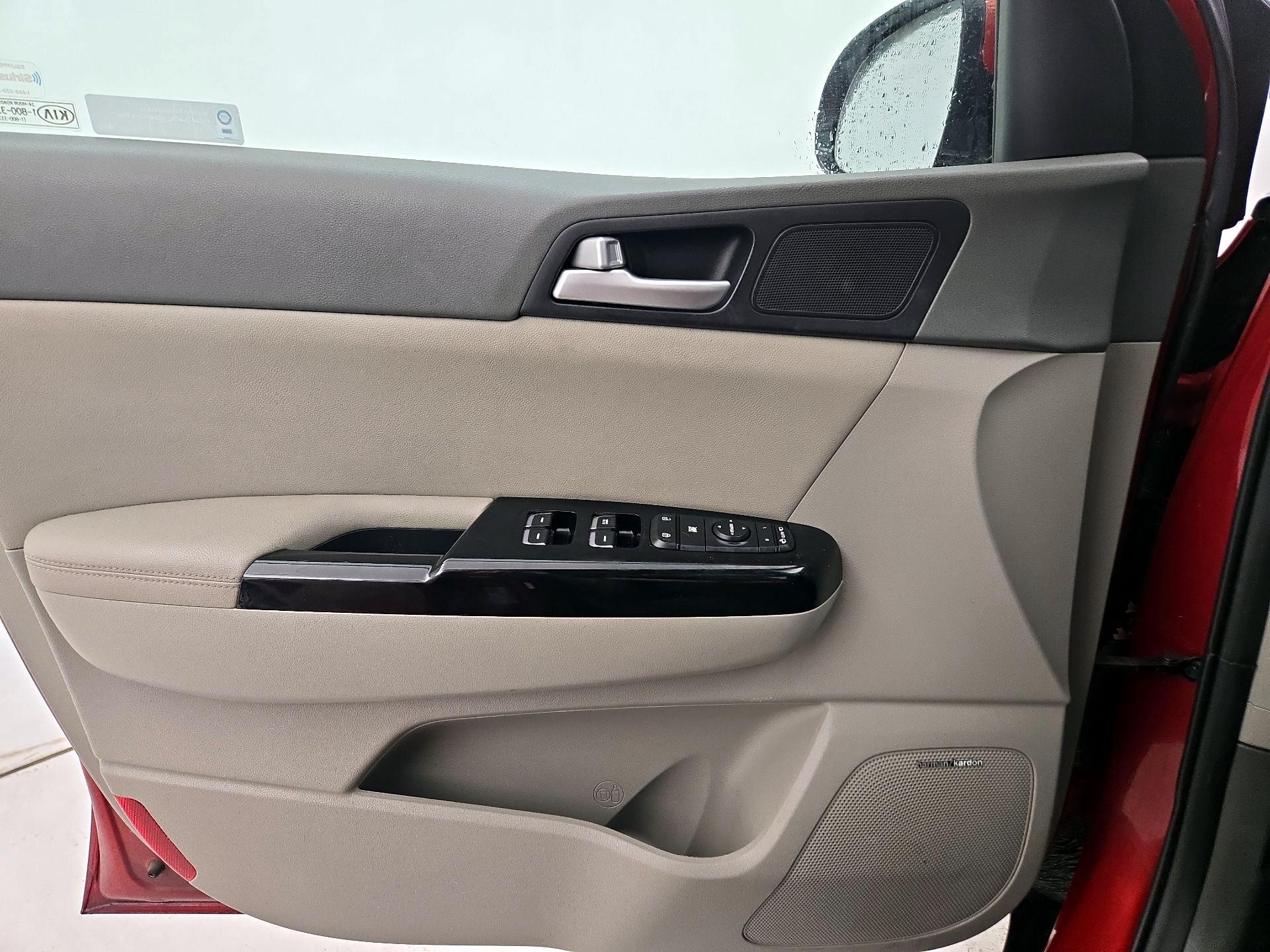 Thumbnail: 2019 Kia Sportage - 12