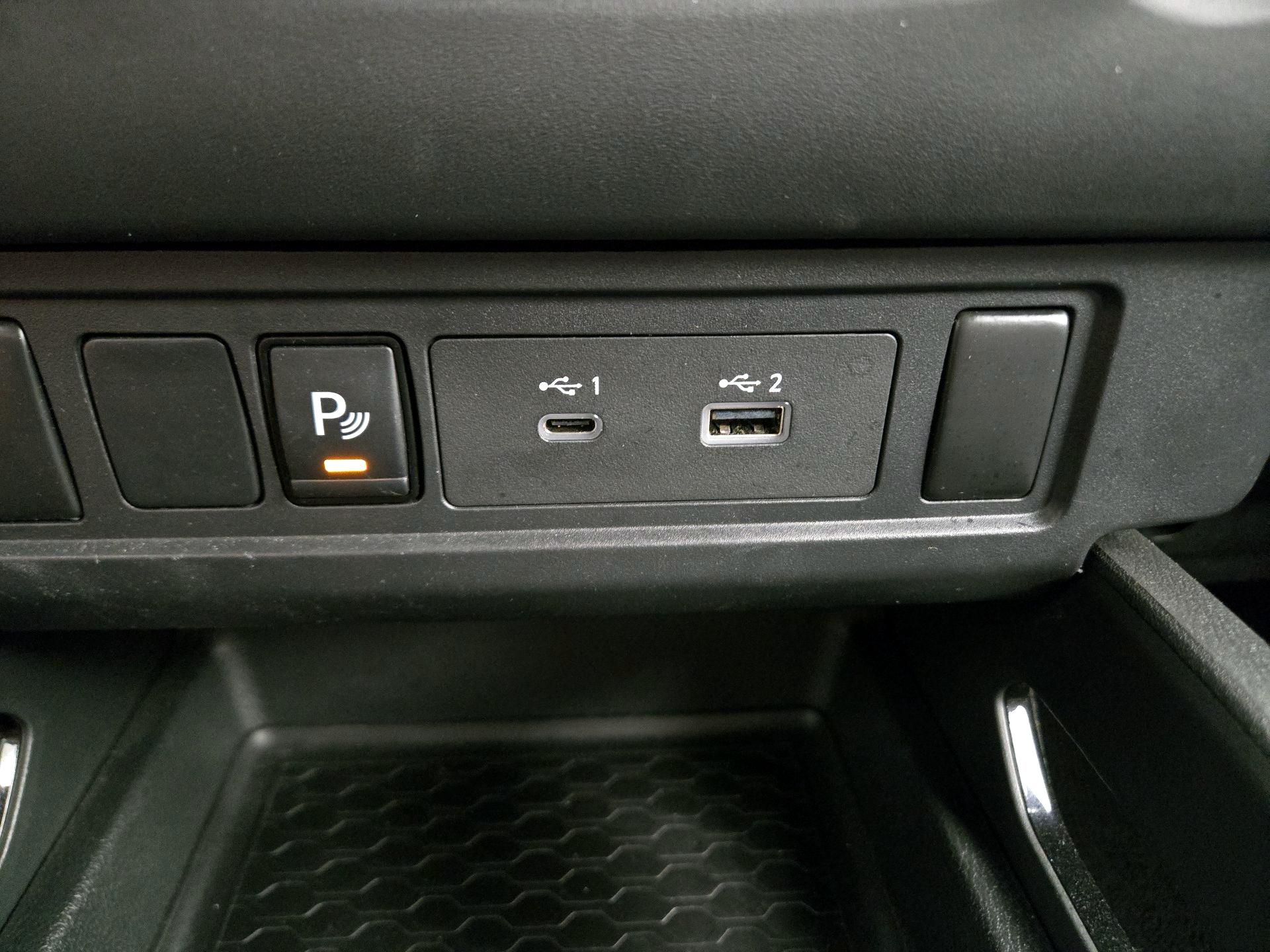 Thumbnail: 2023 Nissan Frontier - 18