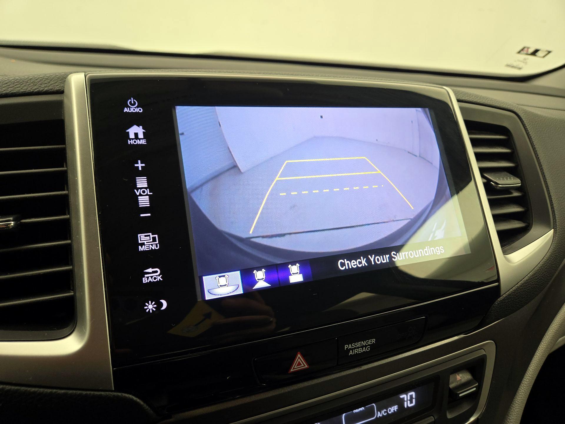 Thumbnail: 2018 Honda Pilot - 14