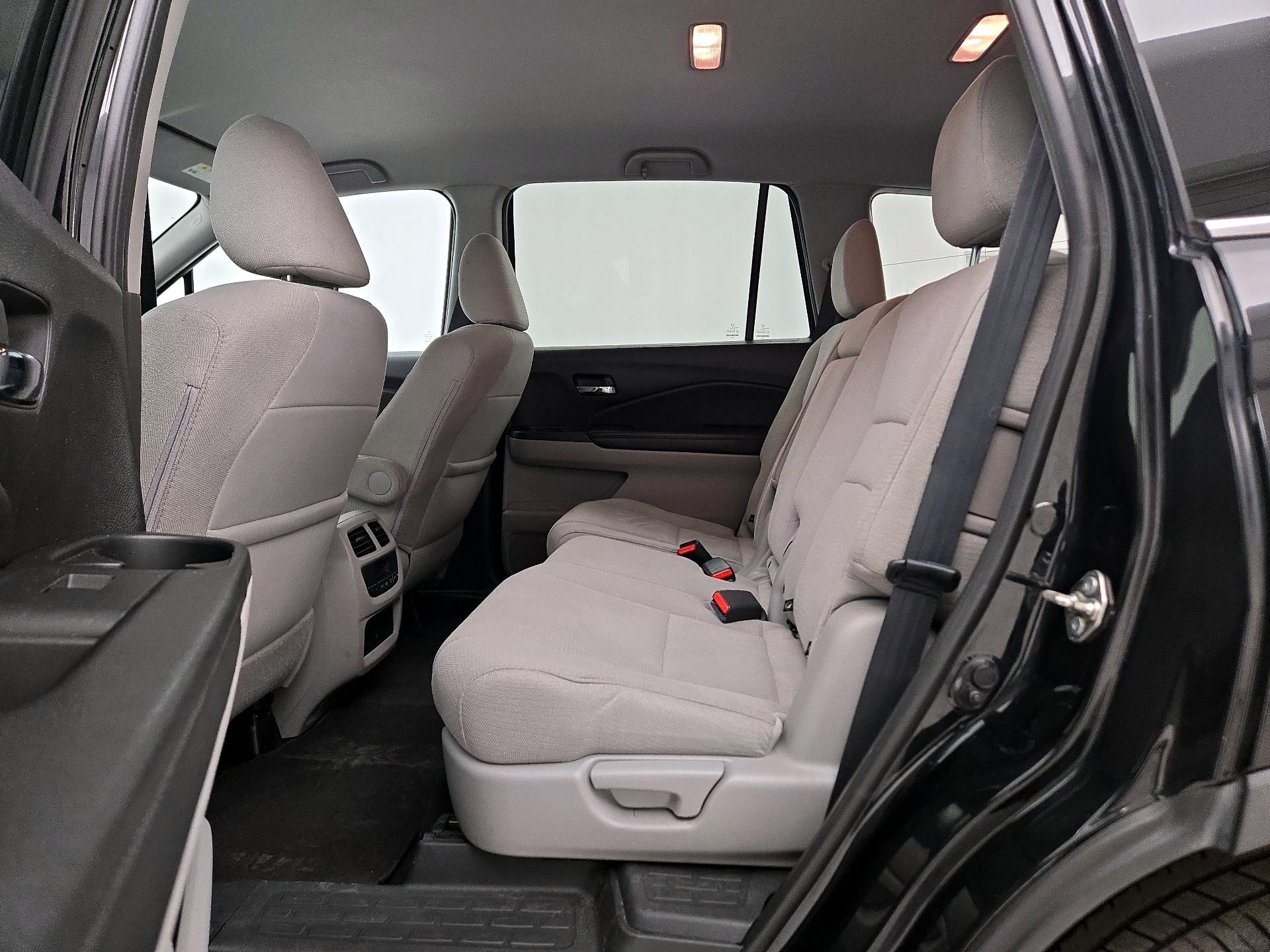 Thumbnail: 2018 Honda Pilot - 19