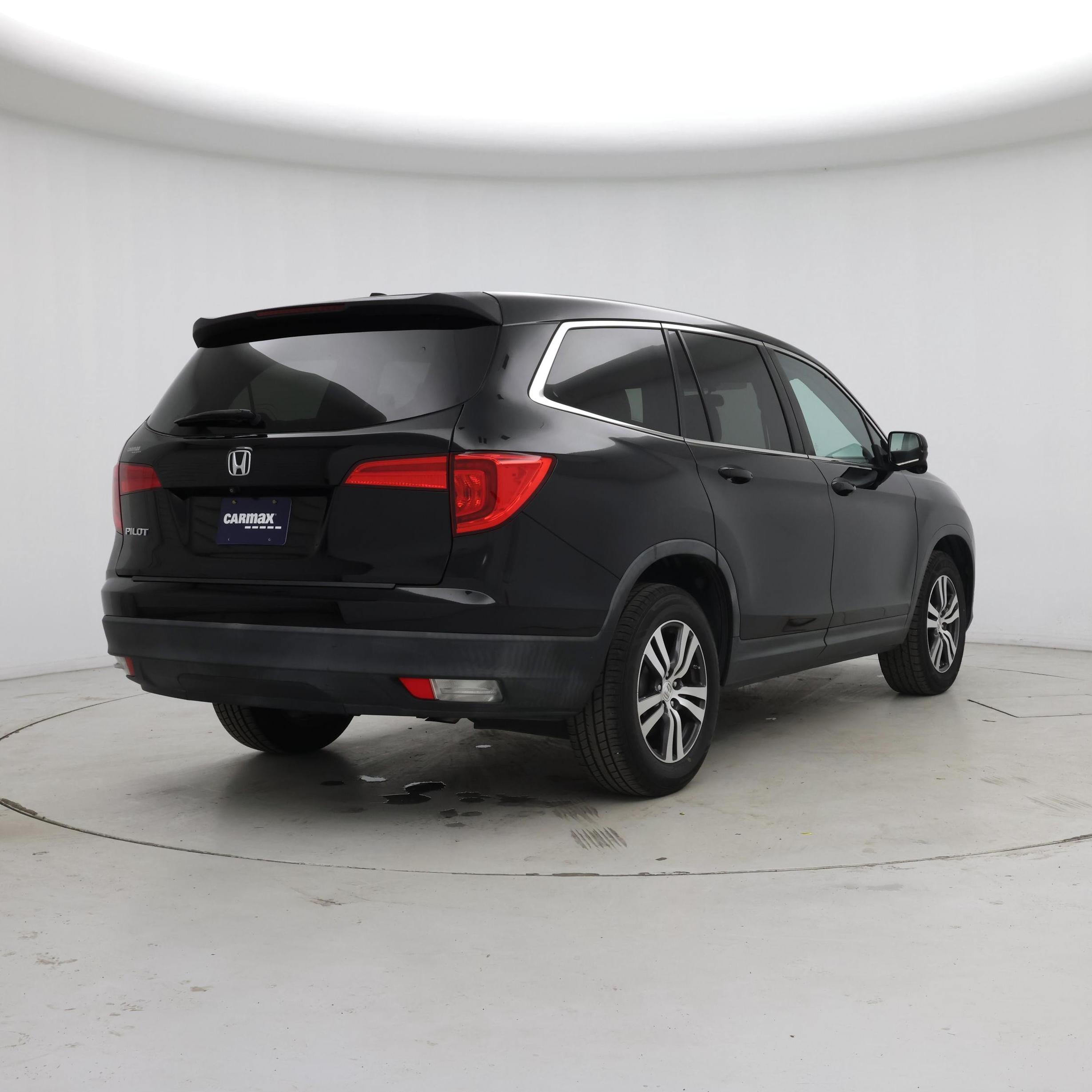 Thumbnail: 2018 Honda Pilot - 8