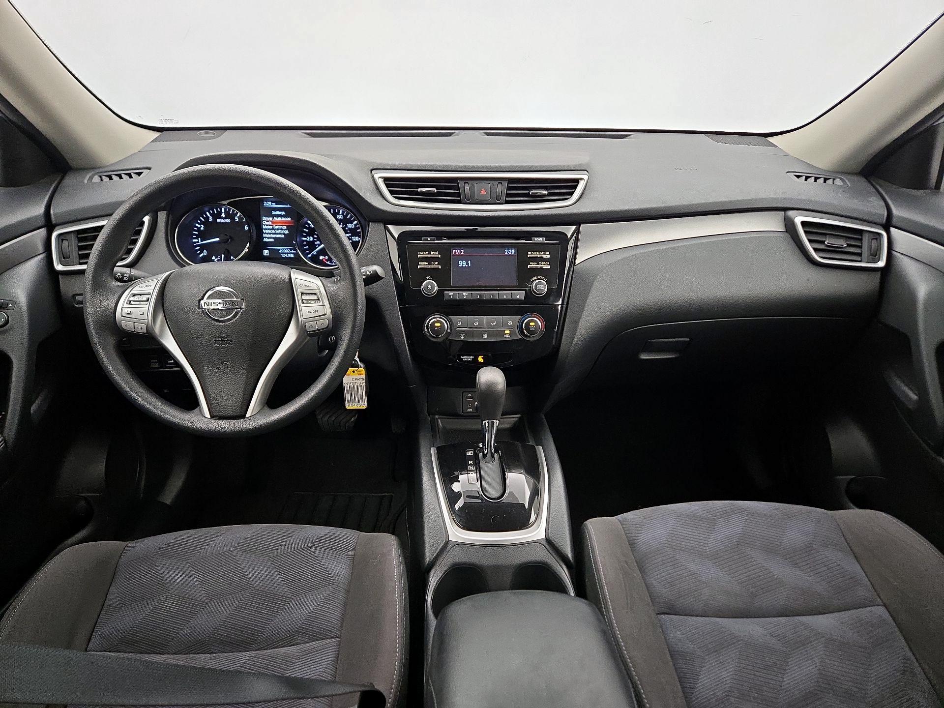 Thumbnail: 2015 Nissan Rogue - 9