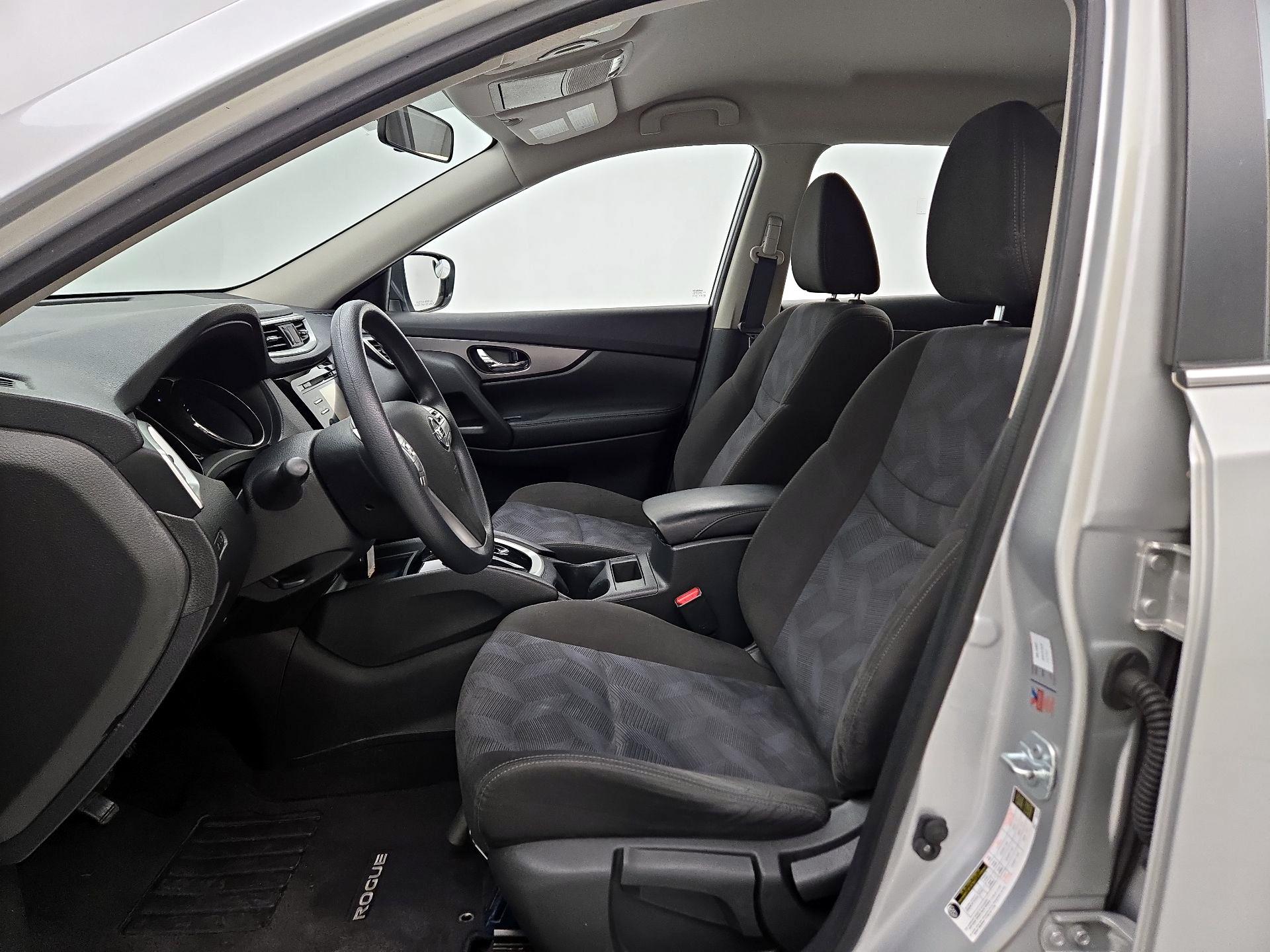 Thumbnail: 2015 Nissan Rogue - 11