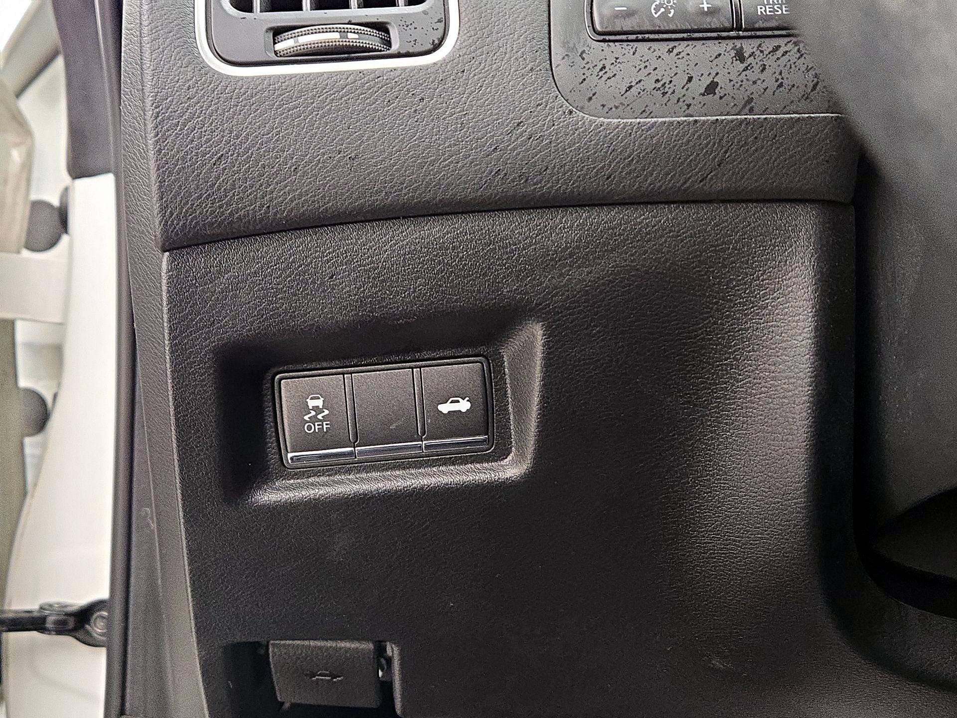 Thumbnail: 2022 INFINITI Q60 - 13