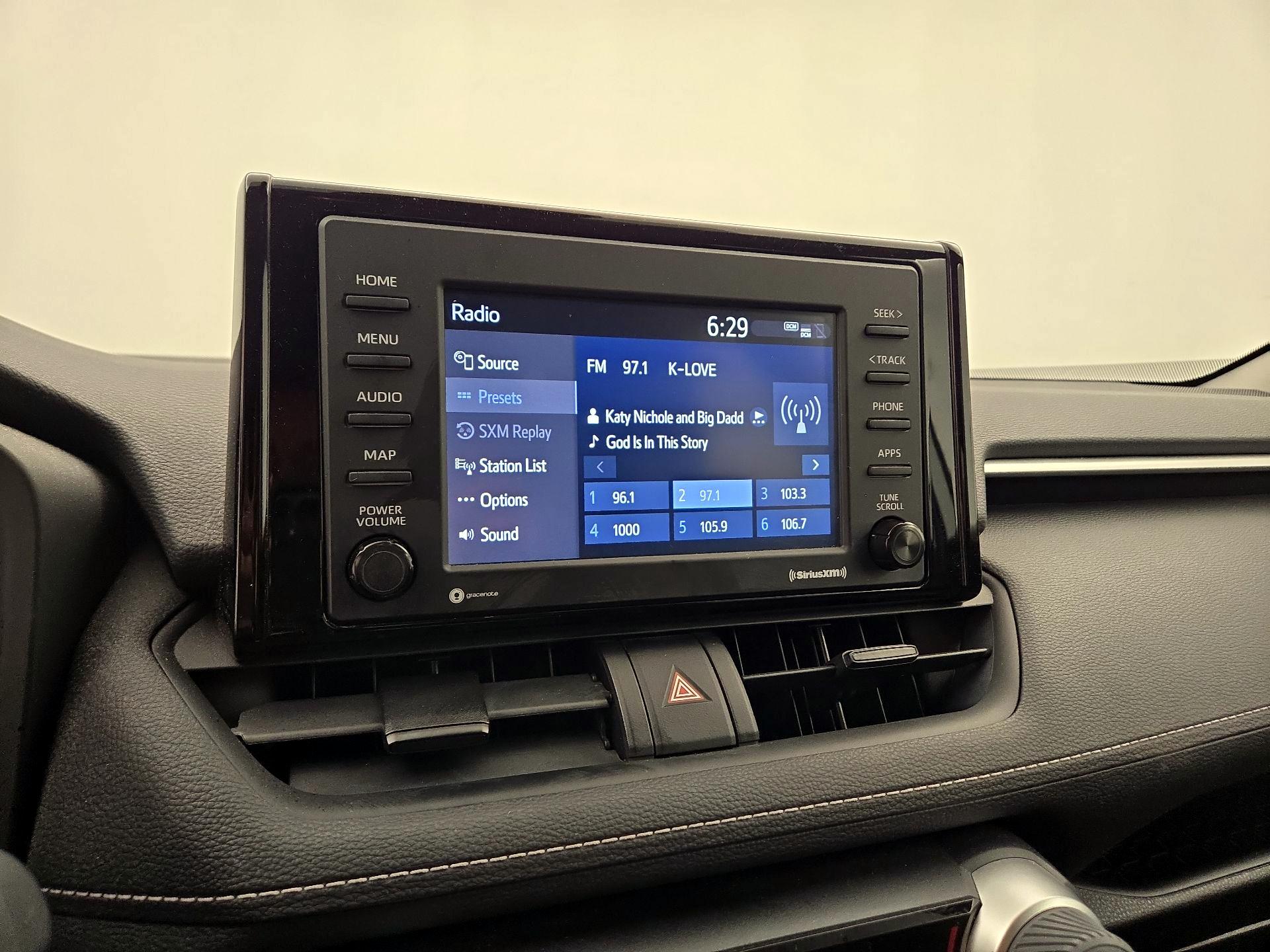 Thumbnail: 2021 Toyota RAV4 - 15