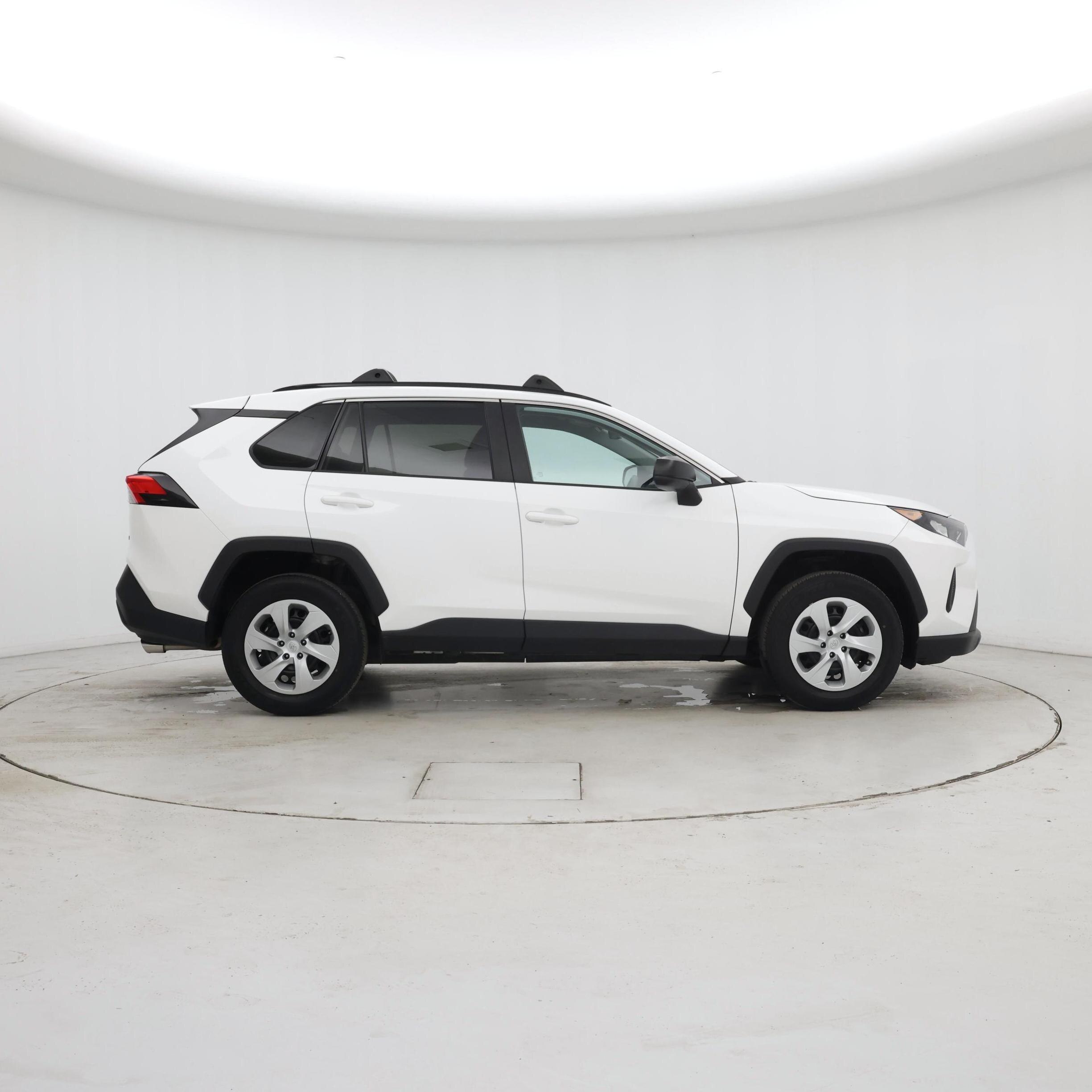 Thumbnail: 2021 Toyota RAV4 - 7