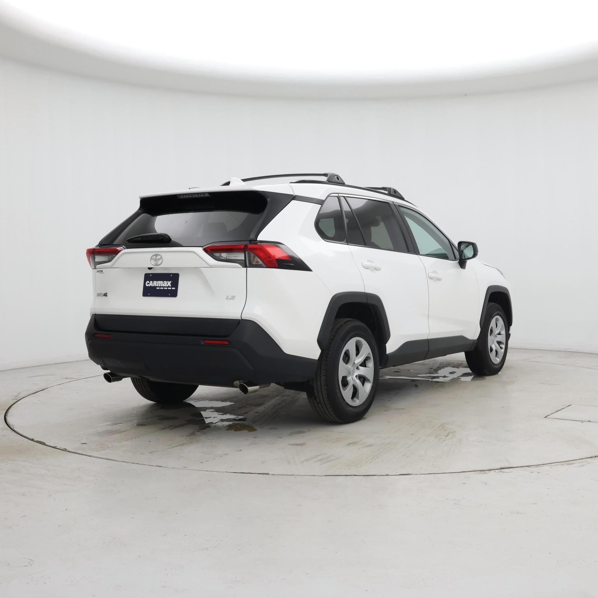 Thumbnail: 2021 Toyota RAV4 - 8